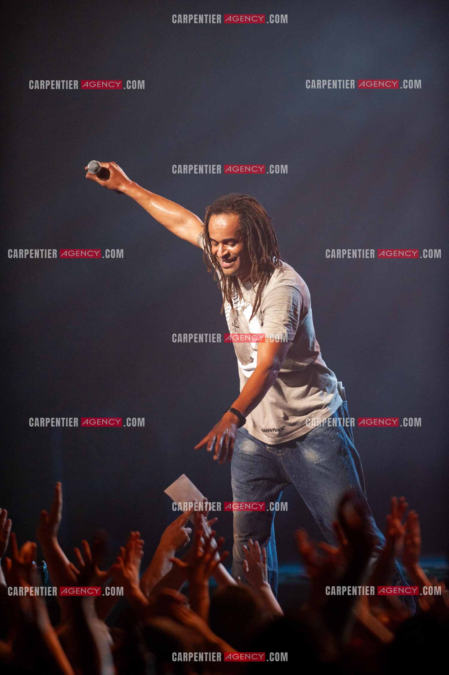 Grand concert au Zénith de Paris “ ULTIMATUM PLANETE ZÉNITH “ le 22 Nov 2009. Le chanteur Yannick Noah.                                    ( Exclusif )