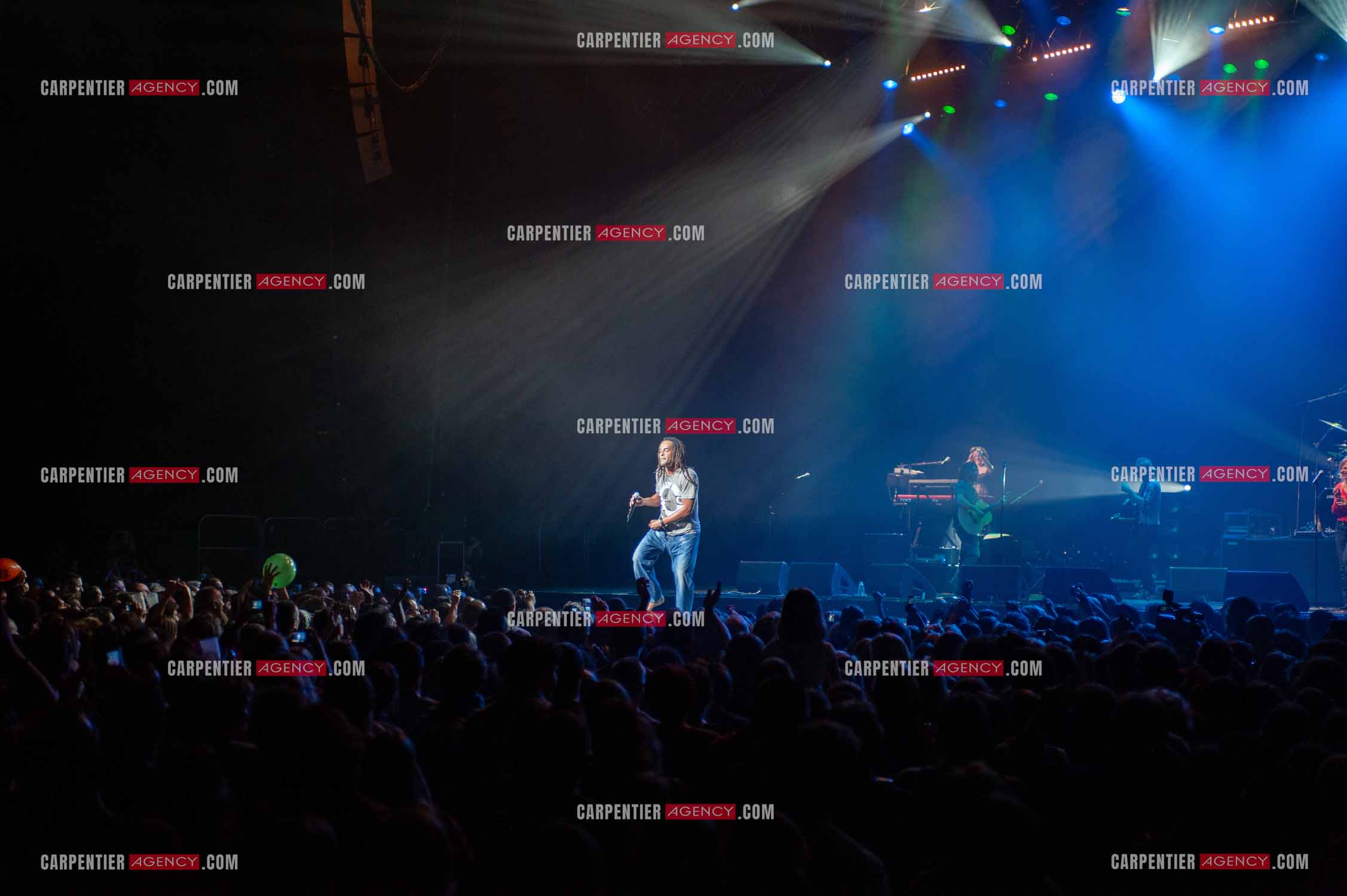 Grand concert au Zénith de Paris “ ULTIMATUM PLANETE ZÉNITH “ le 22 Nov 2009. Le chanteur Yannick Noah.                                    ( Exclusif )