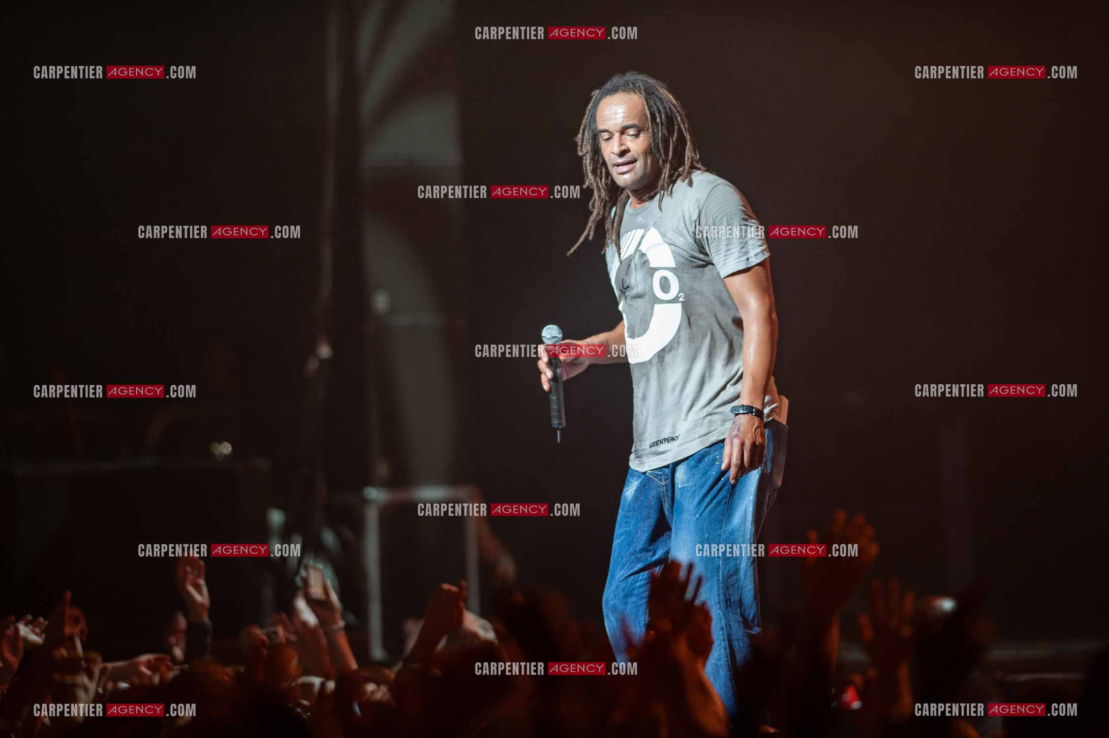 Grand concert au Zénith de Paris “ ULTIMATUM PLANETE ZÉNITH “ le 22 Nov 2009. Le chanteur Yannick Noah.                                    ( Exclusif )