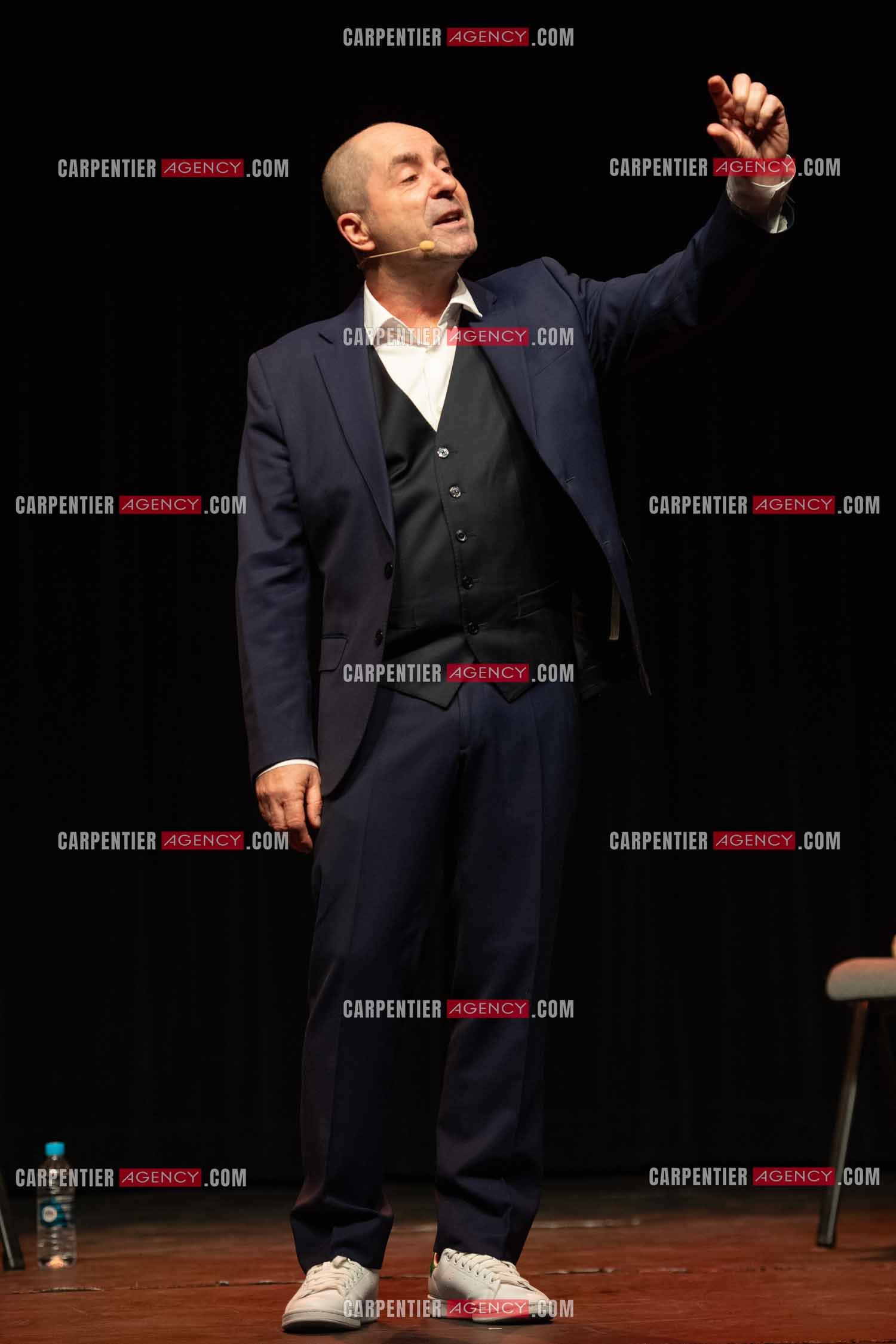 L'humoriste Yves Pujol en spectacle.         ( Exclusif )