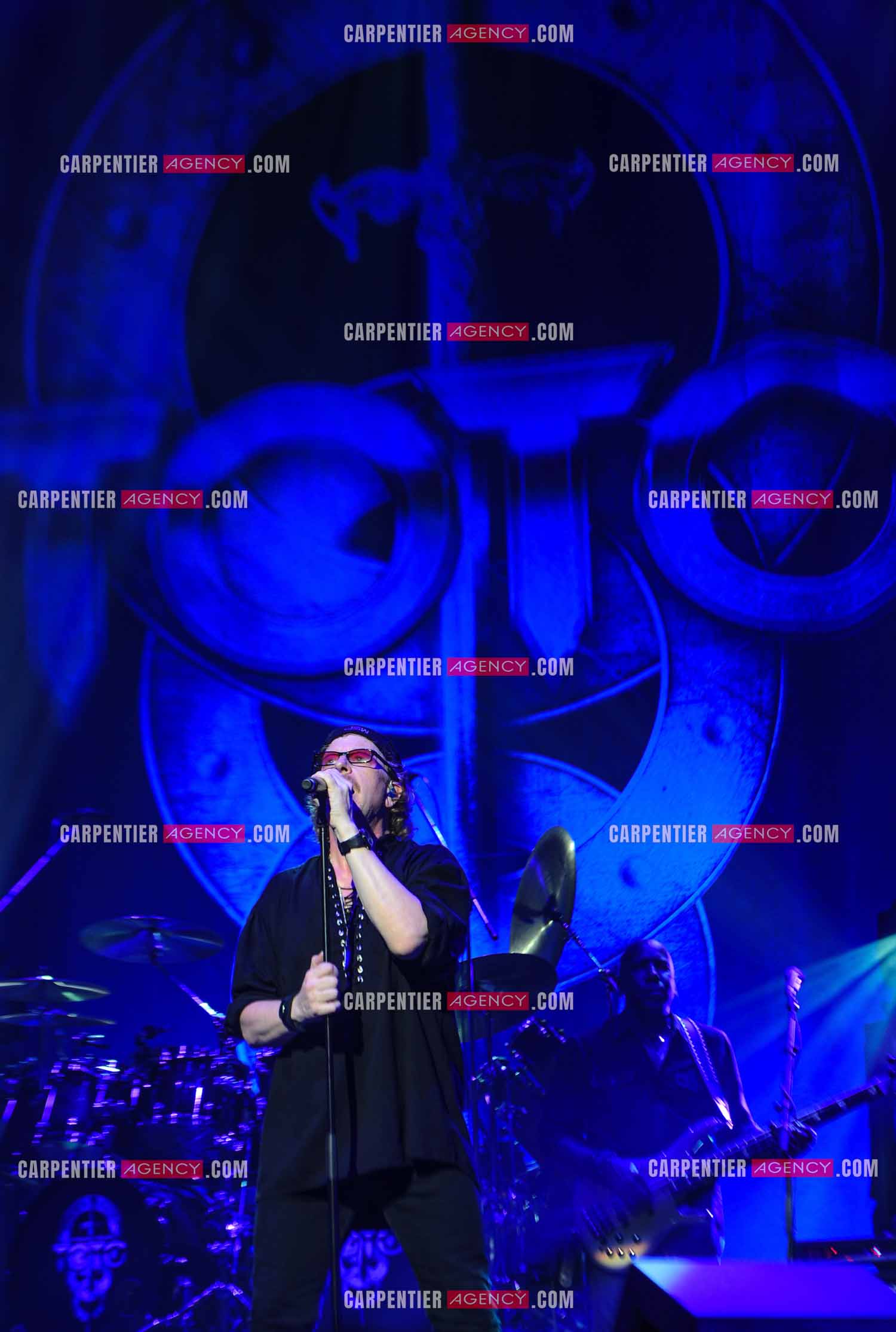 Le groupe Toto en concert au Zénith de Paris. Le chanteur du groupe, Joe Williams. ( Exclusif )