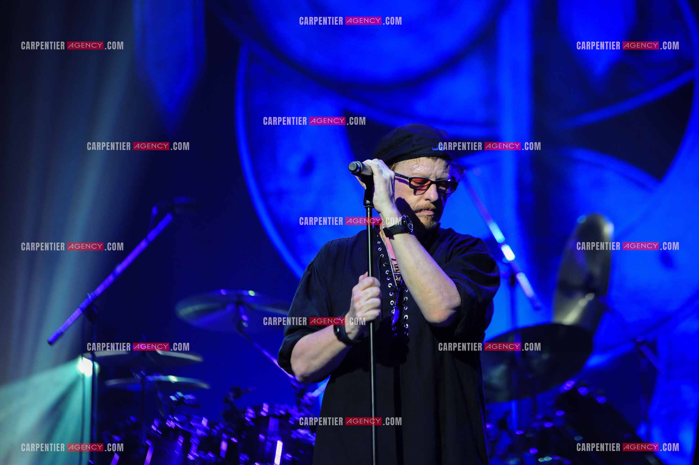 Le groupe Toto en concert au Zénith de Paris. Le chanteur du groupe, Joe Williams. ( Exclusif )