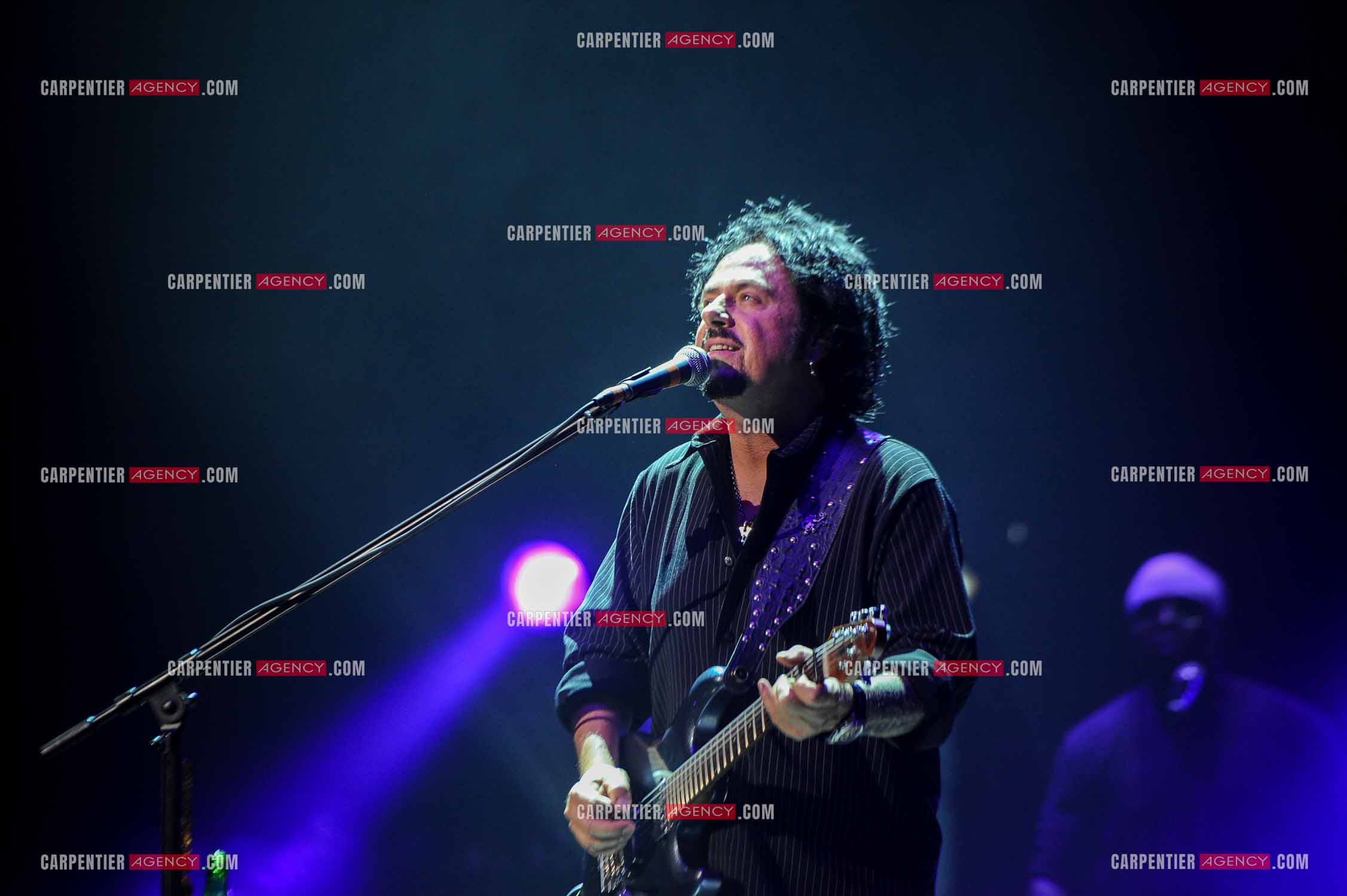 Le groupe Toto en concert au Zénith de Paris. Le guitariste du groupe, Steve Lukather.  ( Exclusif )