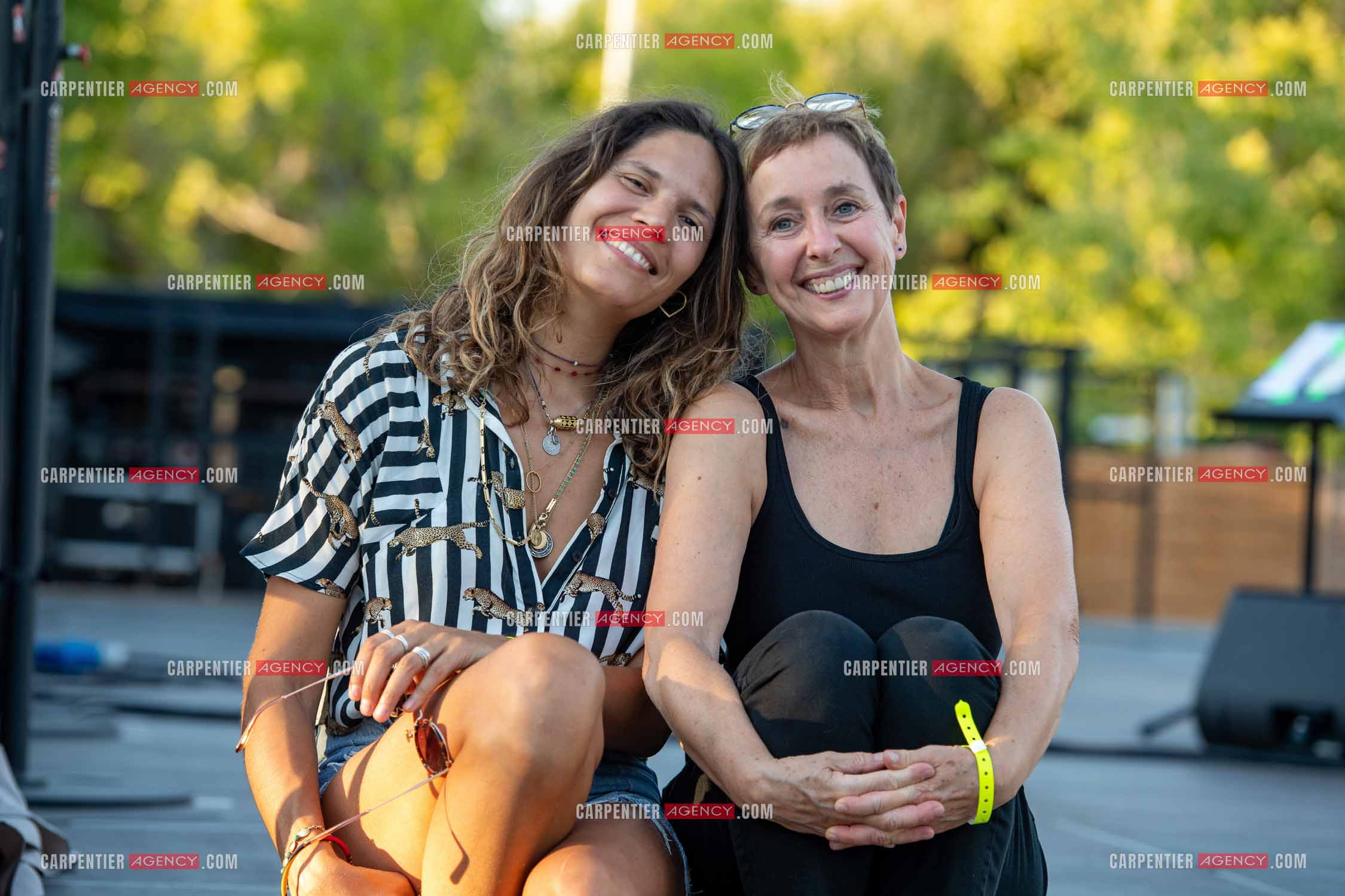 La chanteuse Vanille Clerc lors de sa tournée d'été en première partie de Enzo Enzo à Sanary sur Mer. Vanille Clerc et Enzo Enzo.  ( Exclusif )