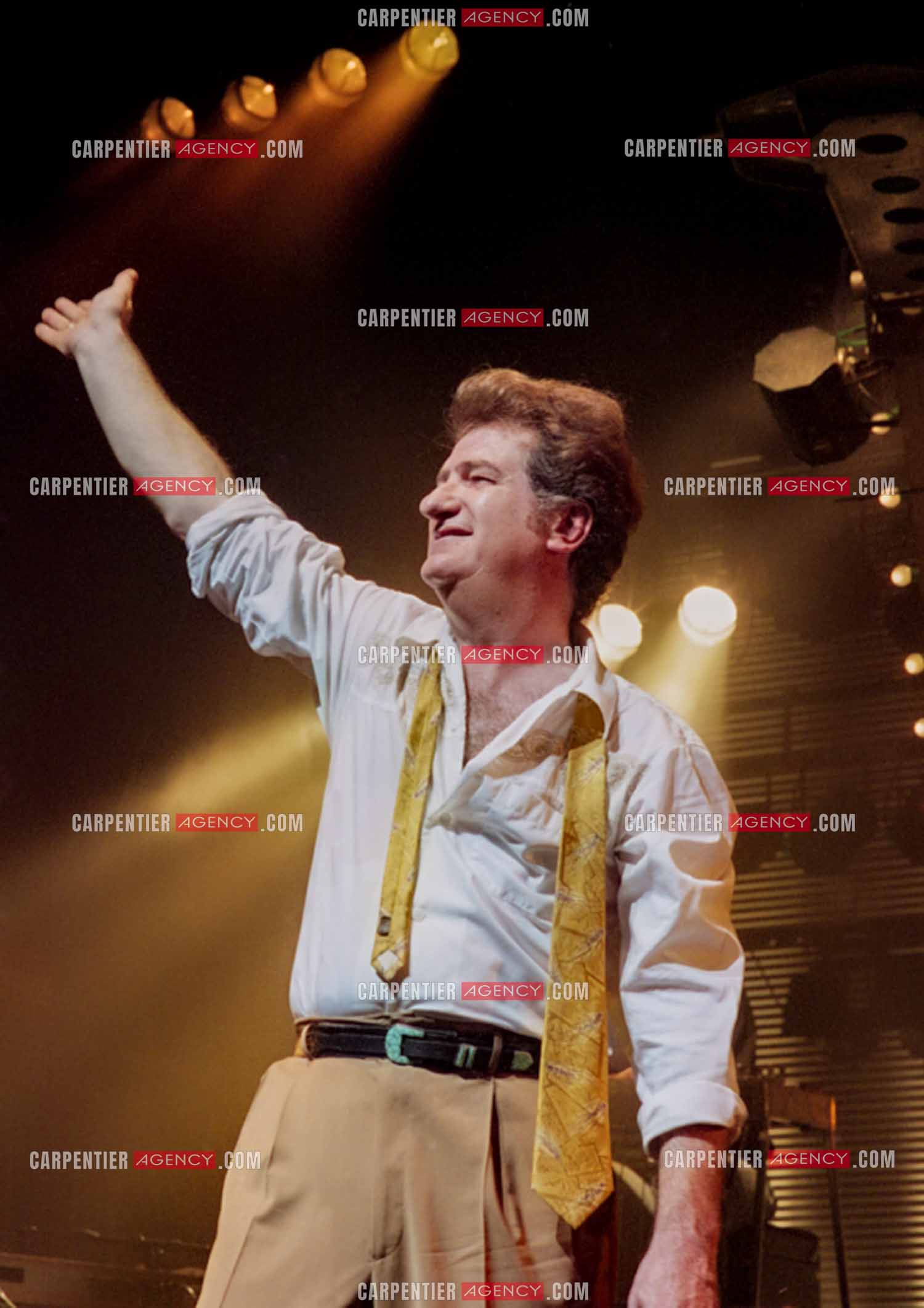 Le chanteur Eddy Mitchell en concert à l'Olympia le 29 mars 1994.