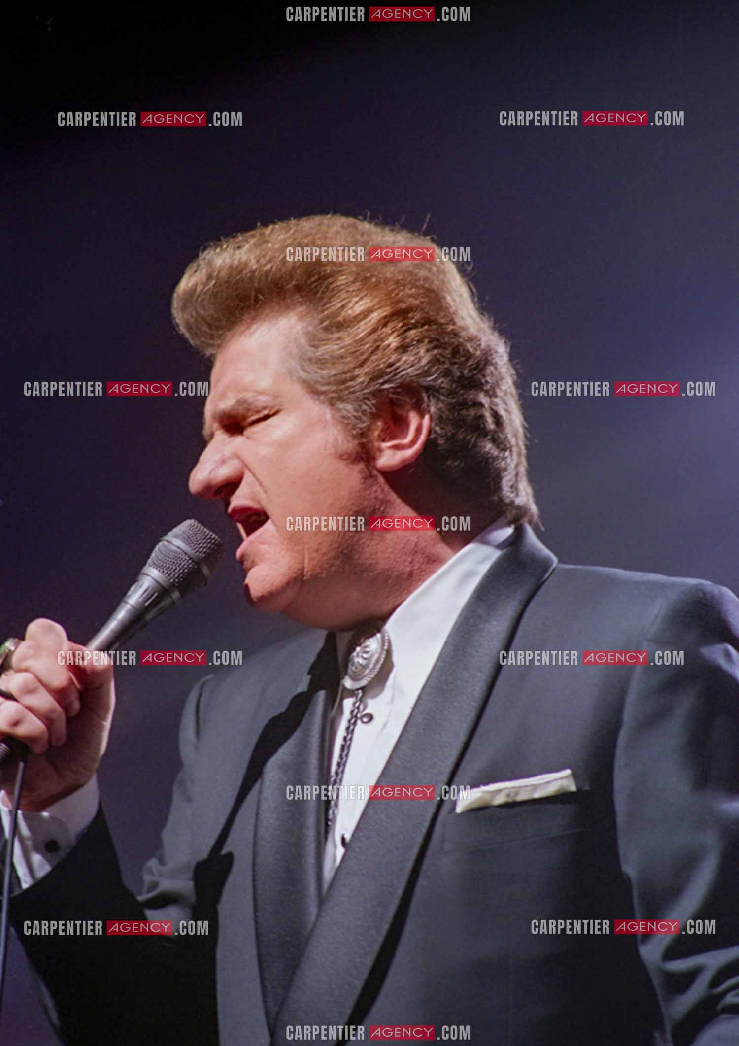 Le chanteur Eddy Mitchell en concert à l'Olympia le 29 mars 1994.