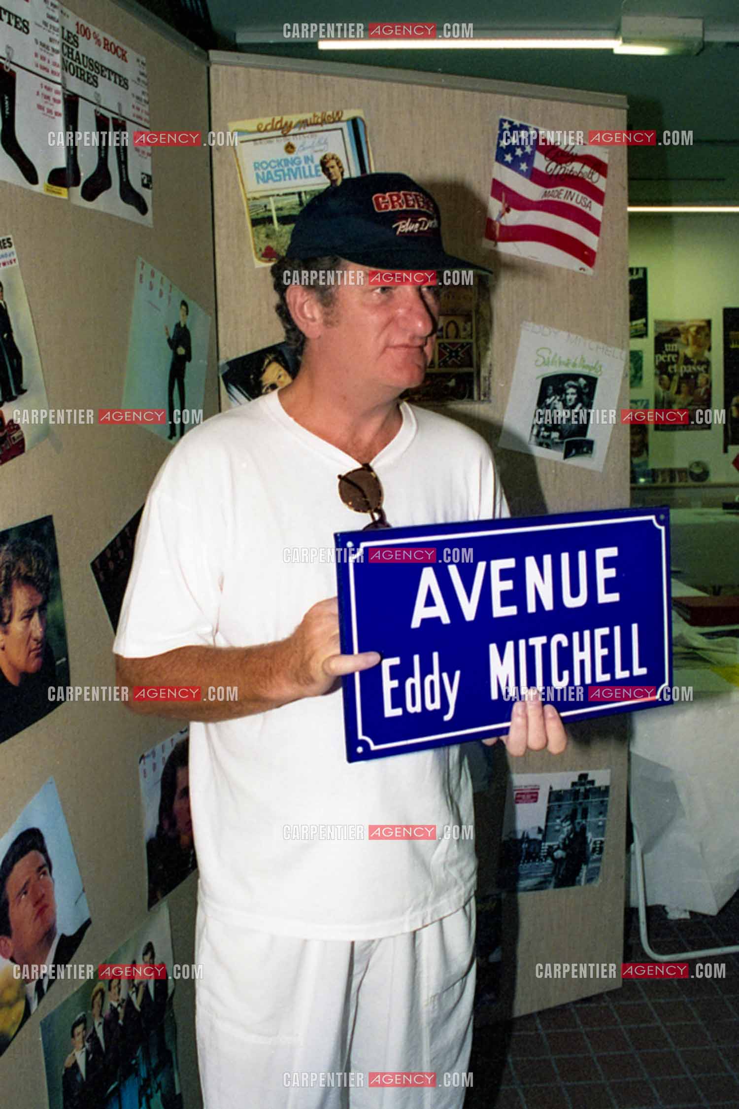 Podium RMC, Eddy Mitchell à sa plaque avec son nom.  ( Exclusif )