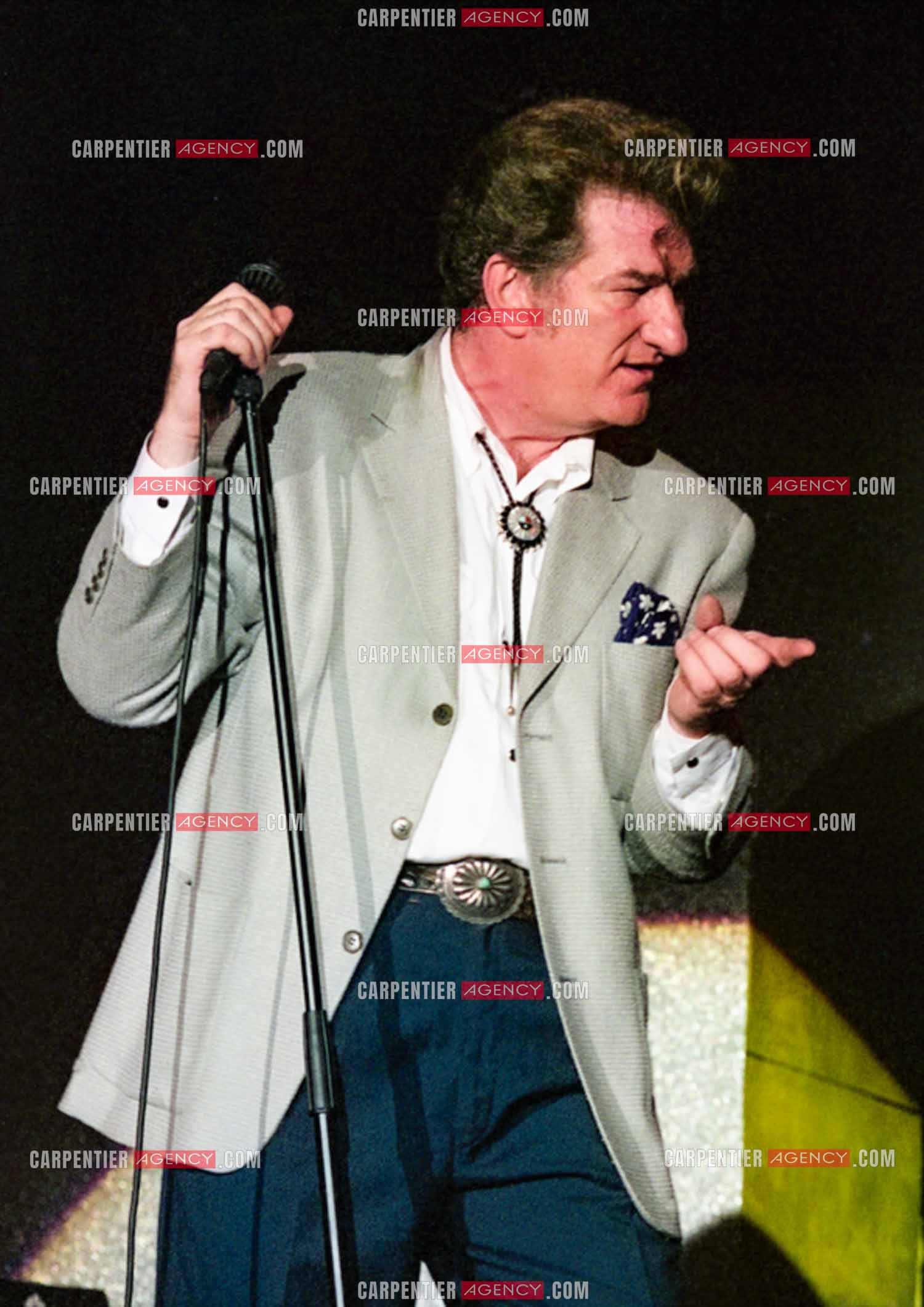 Le chanteur Eddy Mitchell en concert au Zénith de Paris du 08 au 12 février 1994.