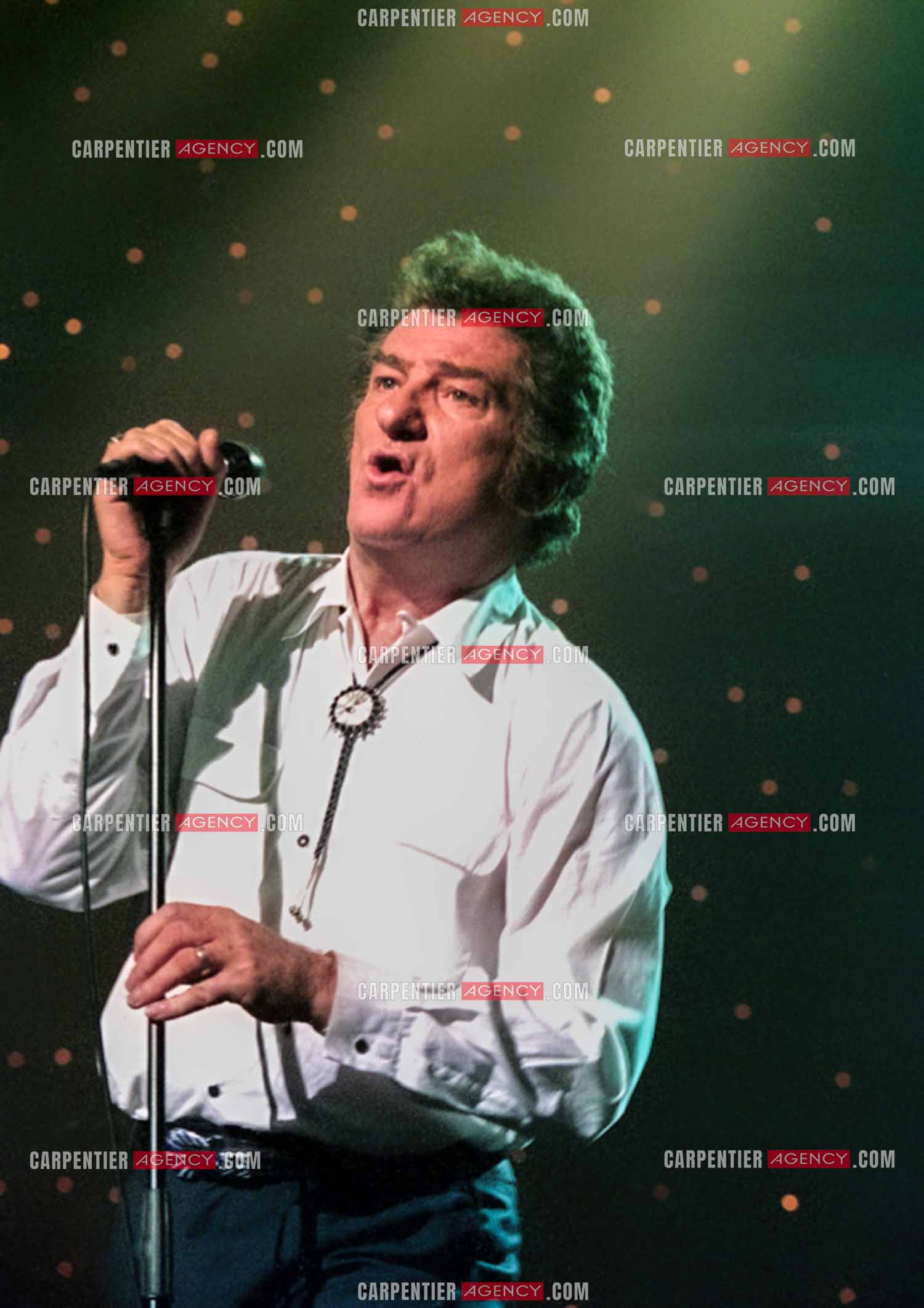 Le chanteur Eddy Mitchell en concert au Zénith de Paris du 08 au 12 février 1994.