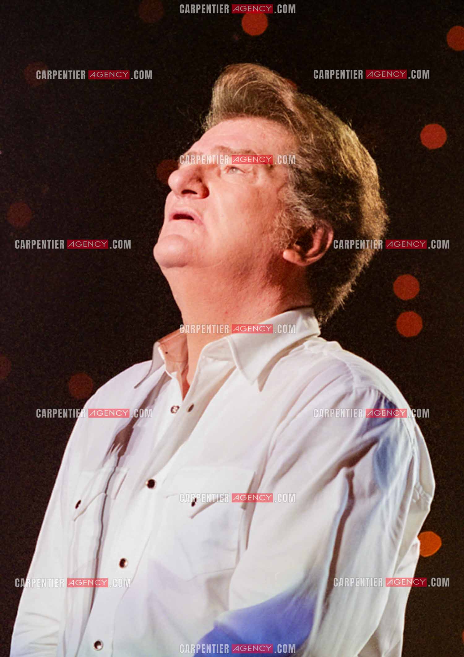Le chanteur Eddy Mitchell en concert au POPB de Paris Bercy. Le big band d'Eddy Mitchell. Mr Eddy 1997