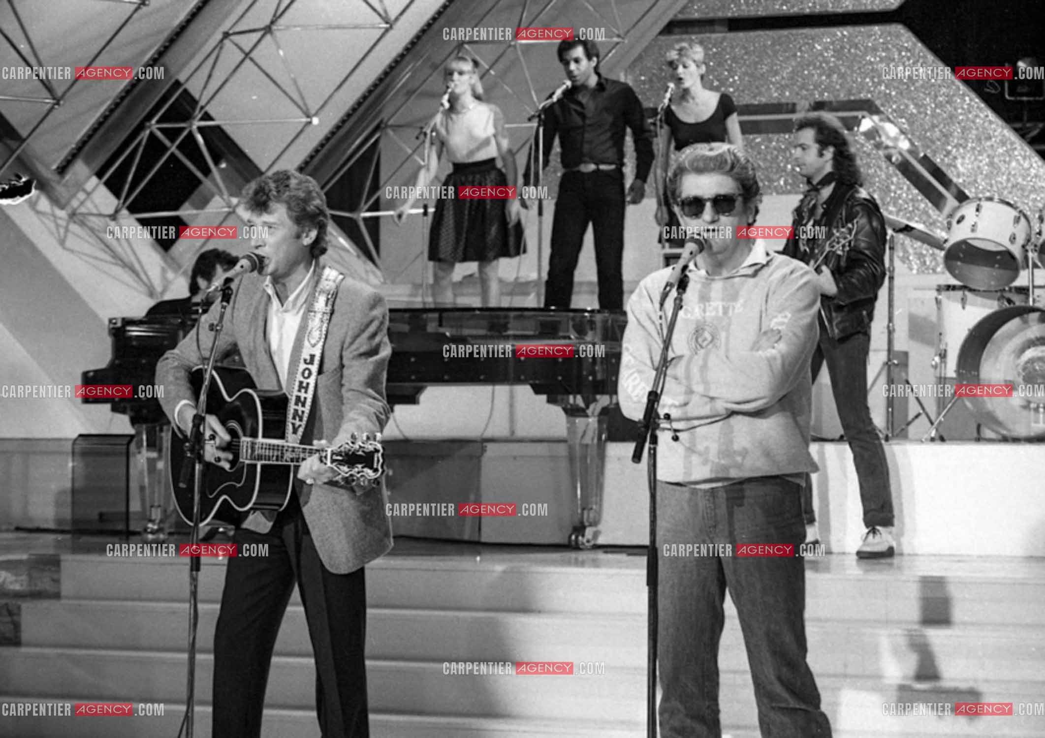 Enregistrement de l'émission “Champs Élysées“ avec Eddy Mitchell et Johnny Hallyday.  ( Exclusif )