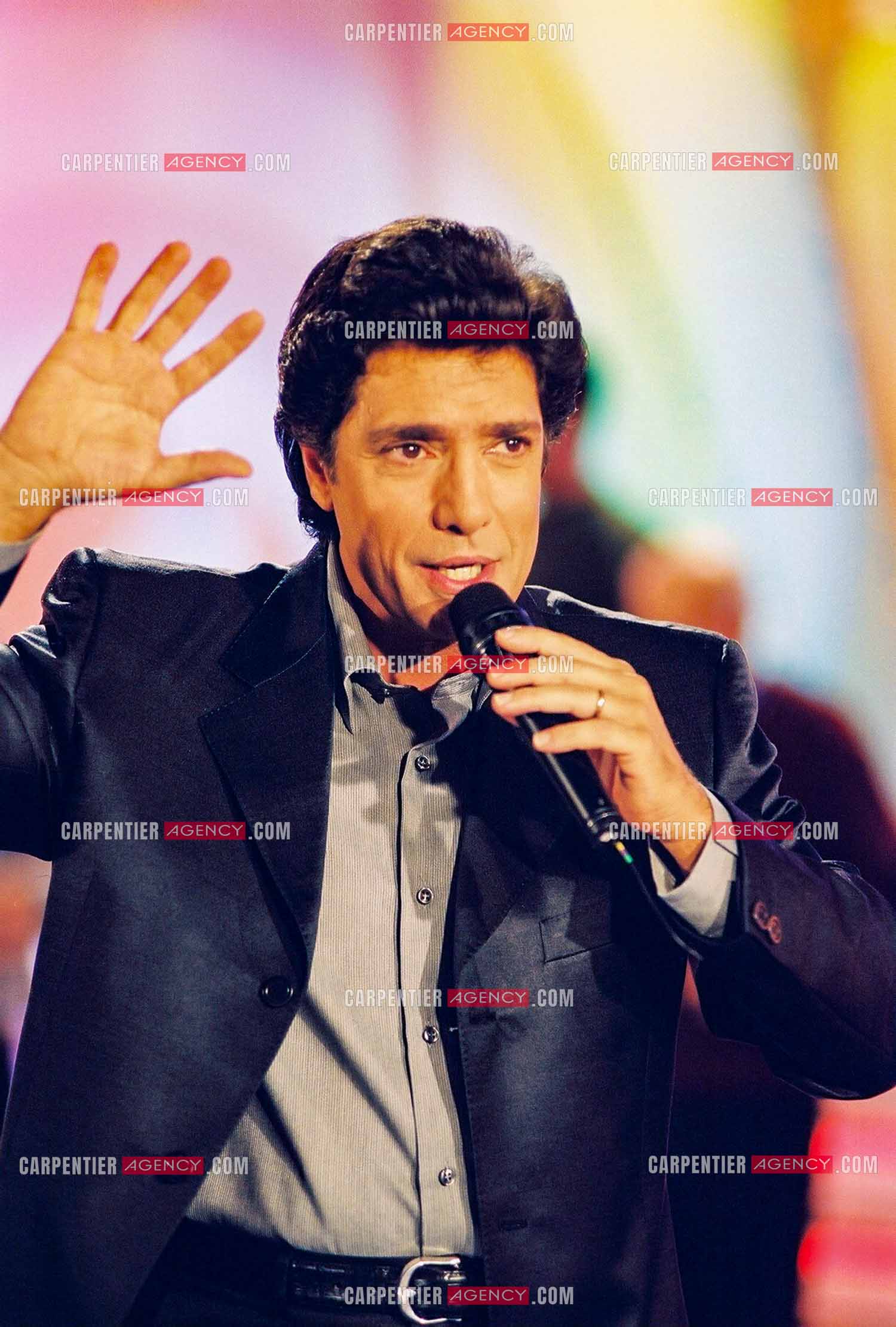 Le chanteur Frédéric François invité de l'émission “La Chance Aux Chansons“ pour la promotion de son nouvel album “Les Plus Grandes Mélodies Italiennes“.  ( Exclusif )