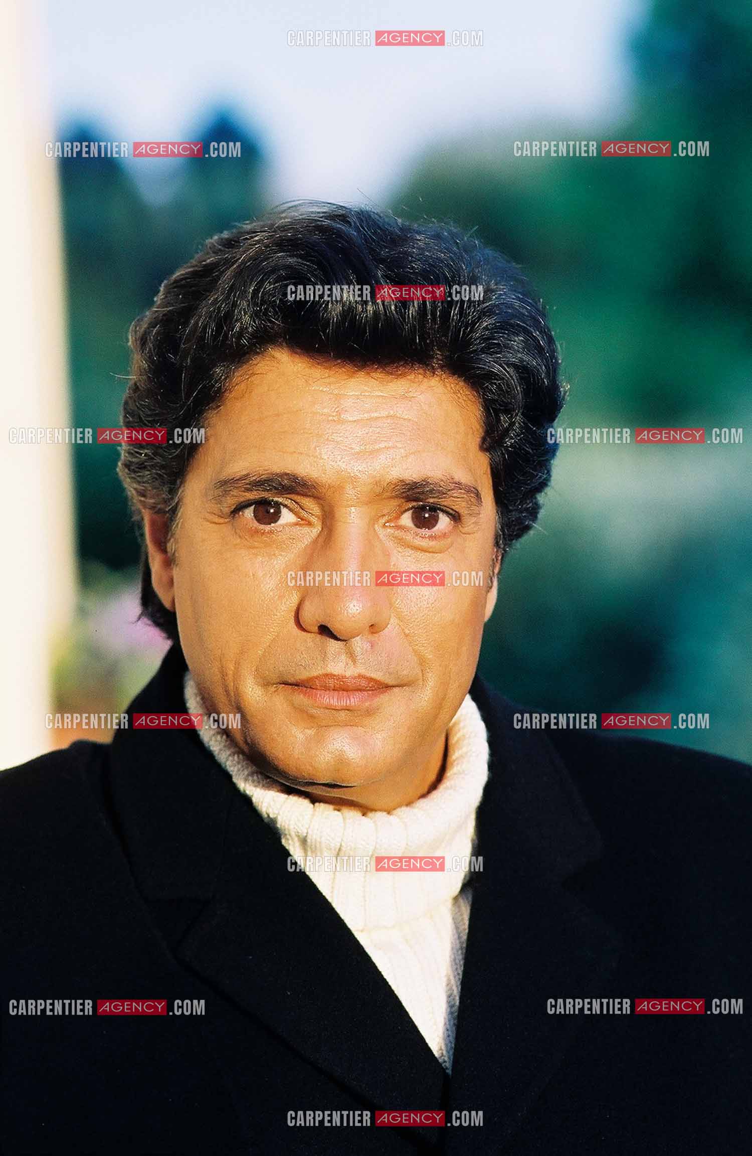 Le chanteur Frédéric François dans sa résidence privée en Belgique.  ( Exclusif )