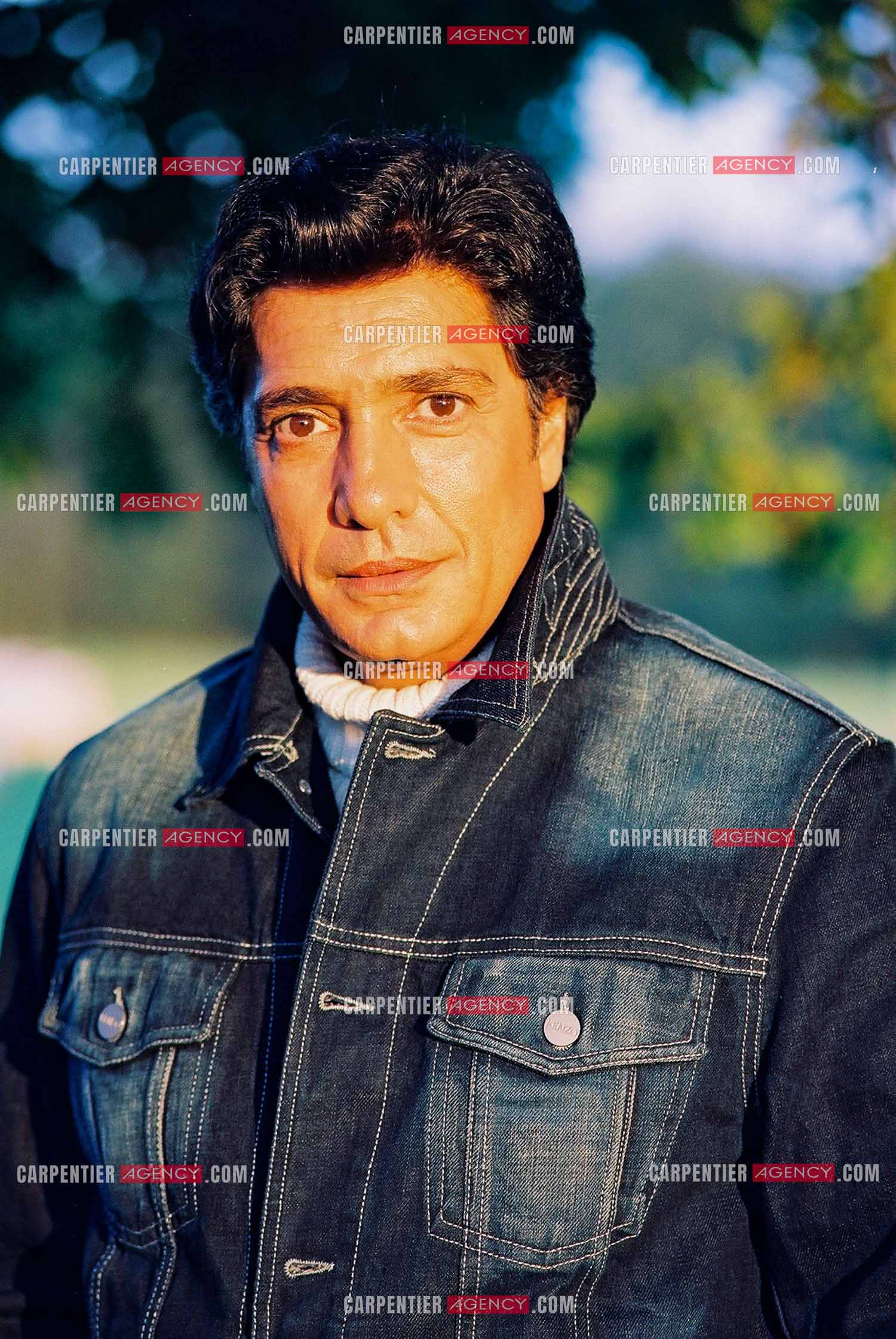 Le chanteur Frédéric François dans sa résidence privée en Belgique.  ( Exclusif )