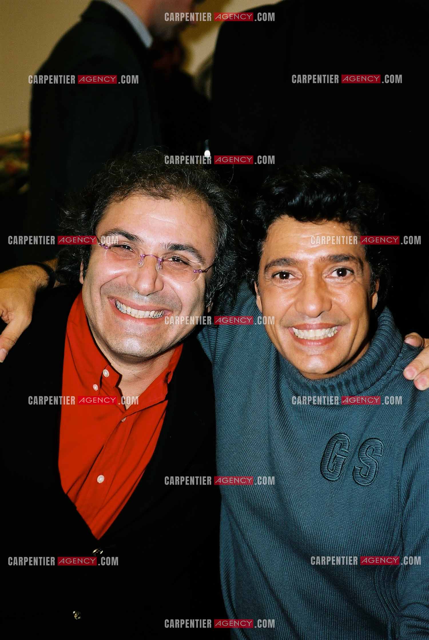 Le chanteur Frédéric François lors de son passage à l'Olympia en 2002. Frédéric et son parolier Frédéric Zeitoun. ( Exclusif )