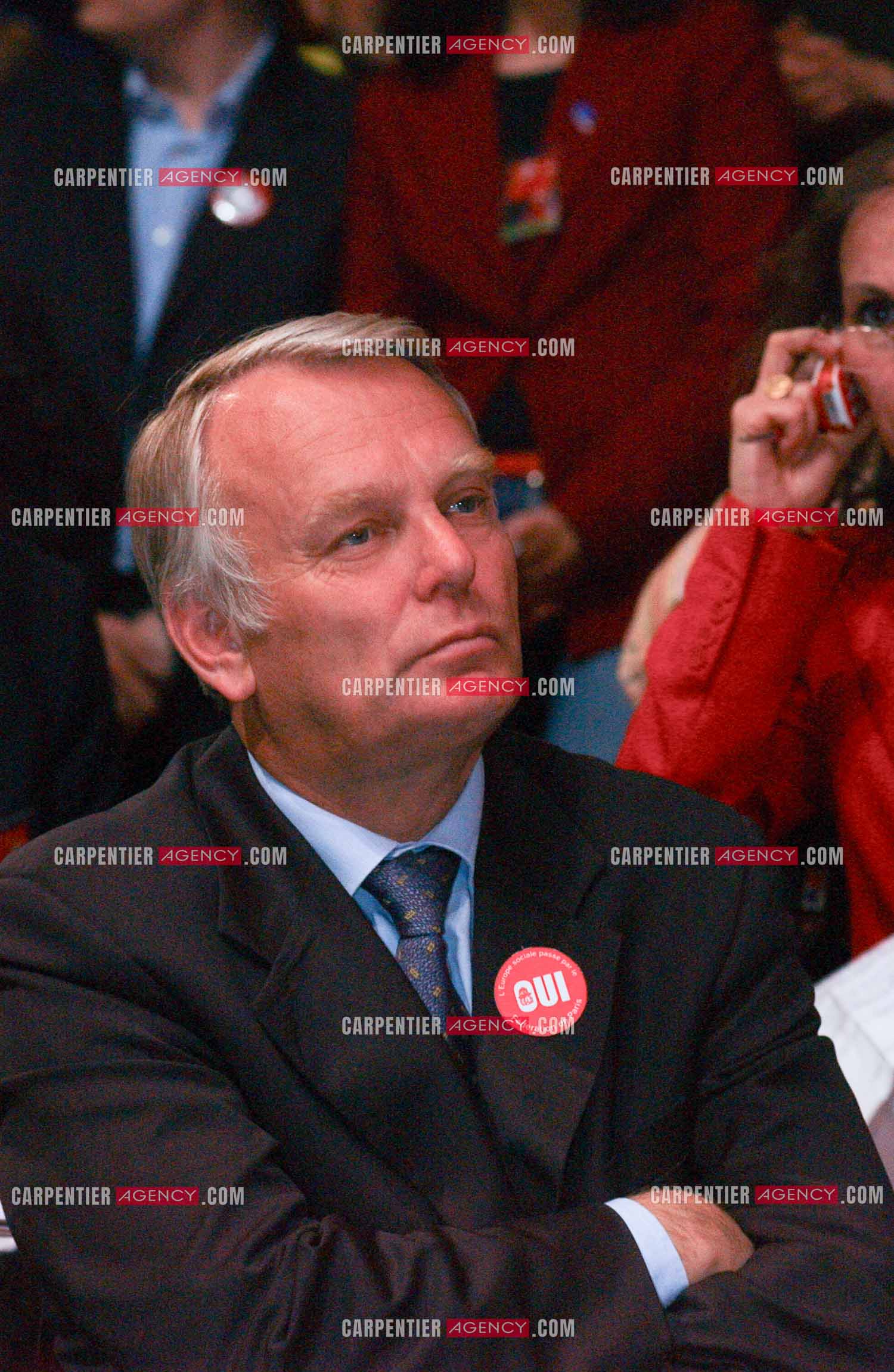 Grand meeting " OUI A L'EUROPE SOCIALE “ à Paris réunissant la Gauche le 18 Mai 2005. Jean-Marc Ayrault.
