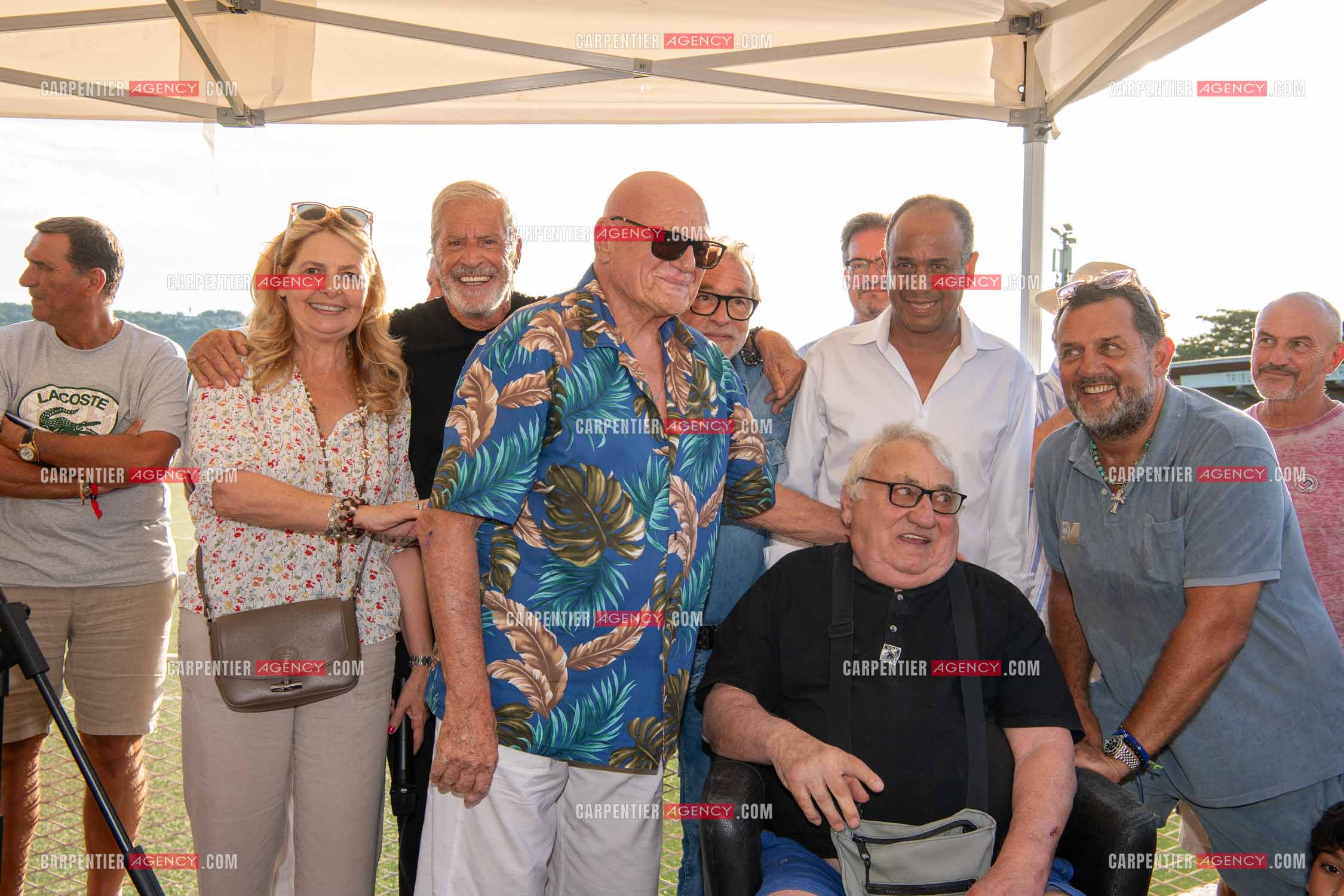 Inauguration du stade Marcel Aubour de St Tropez en présence de Marcel Aubour agé de 83 ans et entouré Madame Sylvie Siri maire de St Tropez, Jean-Claude Darmon, Félix Gray et tous ses amis les footballeurs. Jean-Pierre Serra, Jean Tigana et Christophe Coutal.