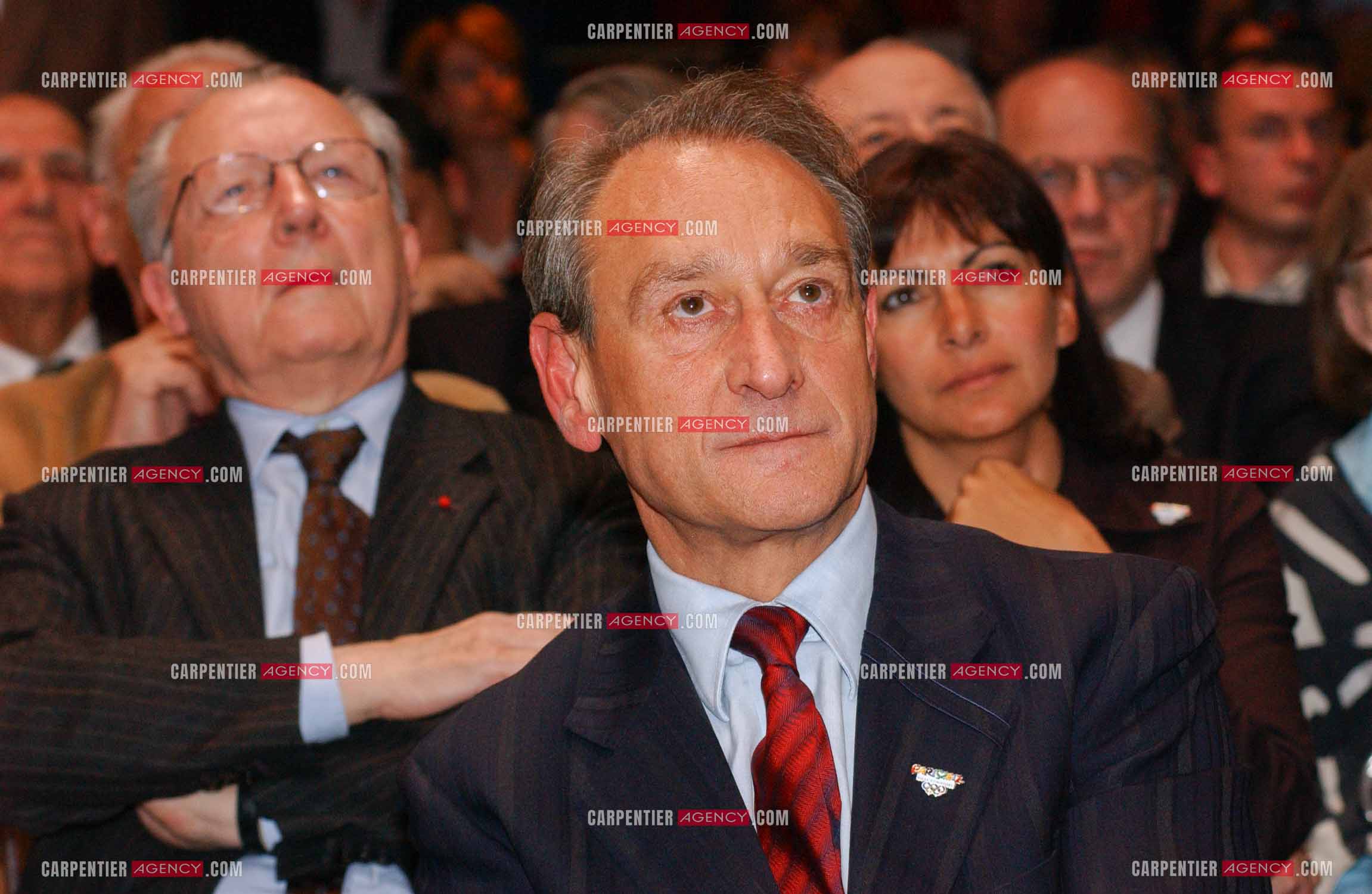 Grand meeting " OUI A L'EUROPE SOCIALE “ à Paris réunissant la Gauche le 18 Mai 2005.Bertrand Delanoë.