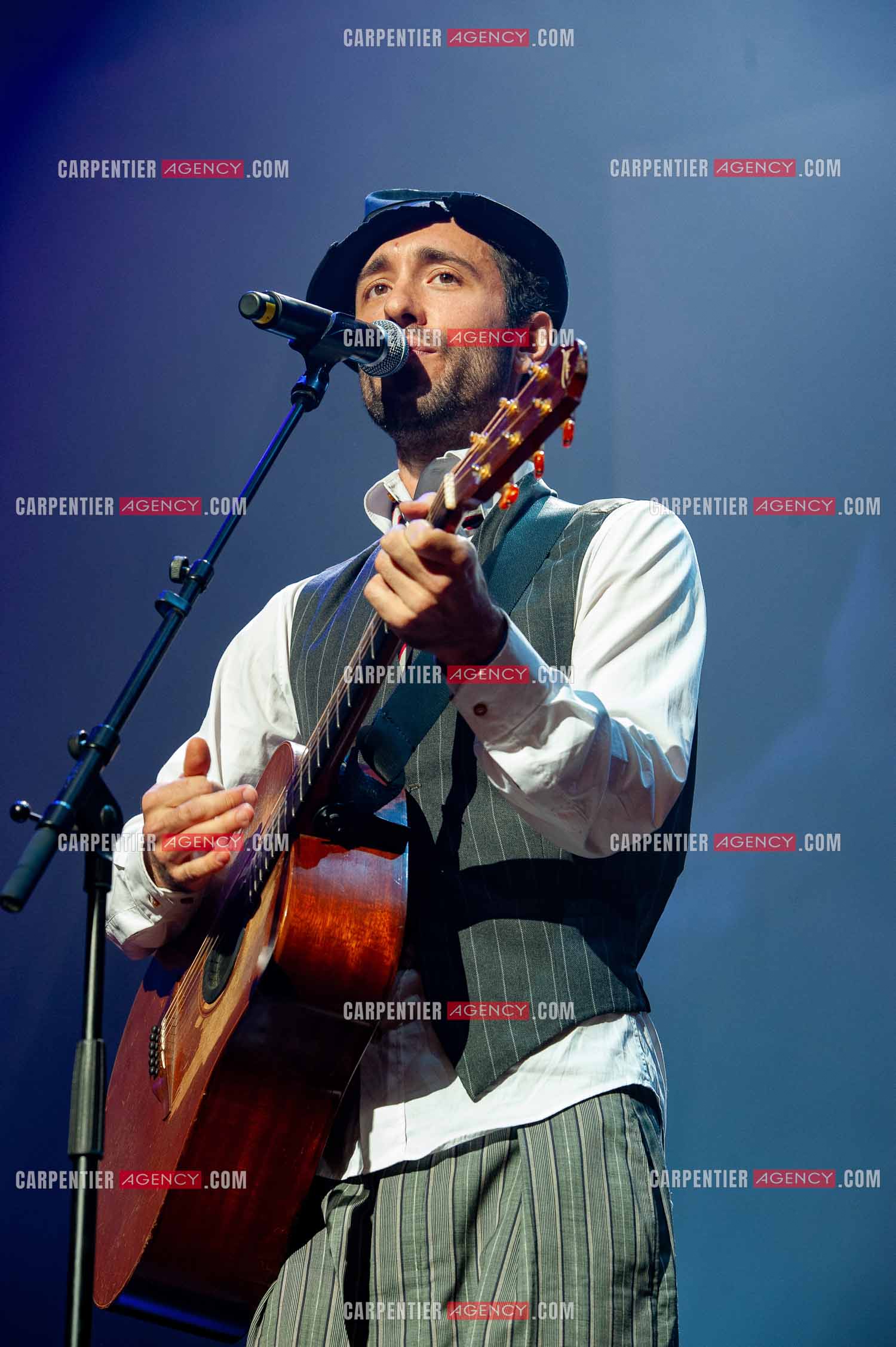 Concert au Zénith de Paris donné pour la journée internationale de la paix. Le chanteur Anglais Charlie Winston.                                           ( Exclusif )