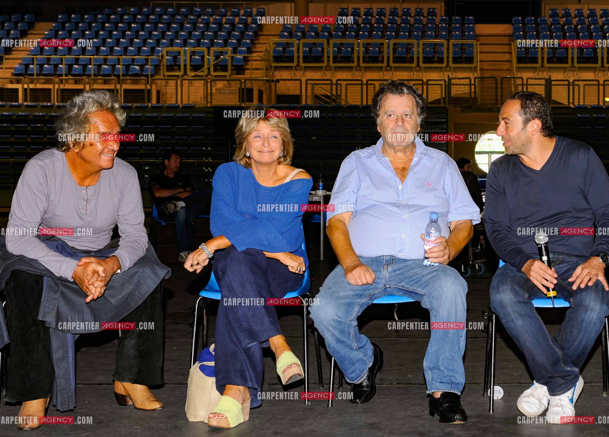 Lors des répétitions, Danièle Thompson et son mari Albert Koski, le producteur Charles Talar et le metteur en scène Patrick Timsit.   ( Exclusif )