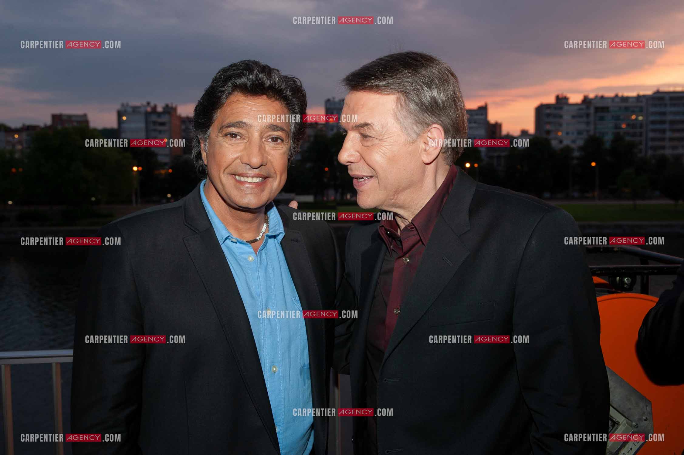 Émission spéciale en Belgique réunissant les Italianos Belges. Frédéric François et Salvatore Adamo.                                 ( Exclusif )