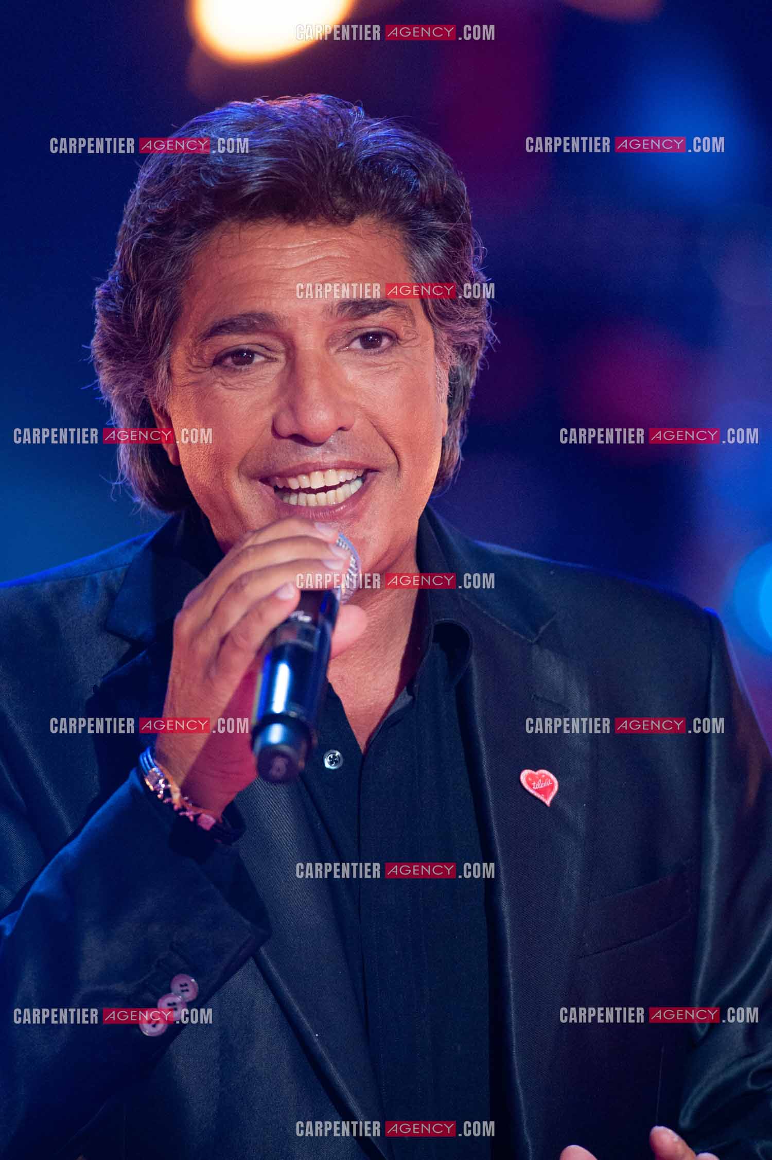 Le chanteur Frédéric François lors du Télé Vie à Bruxelles en Belgique le 07 mai 2011.