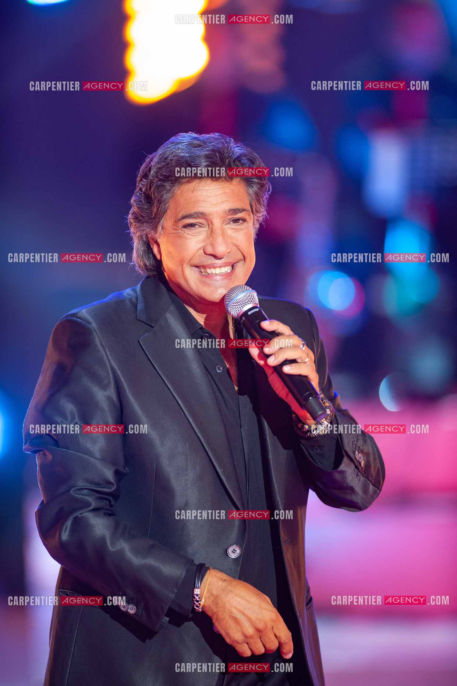 Le chanteur Frédéric François lors du Télé Vie à Bruxelles en Belgique le 07 mai 2011.