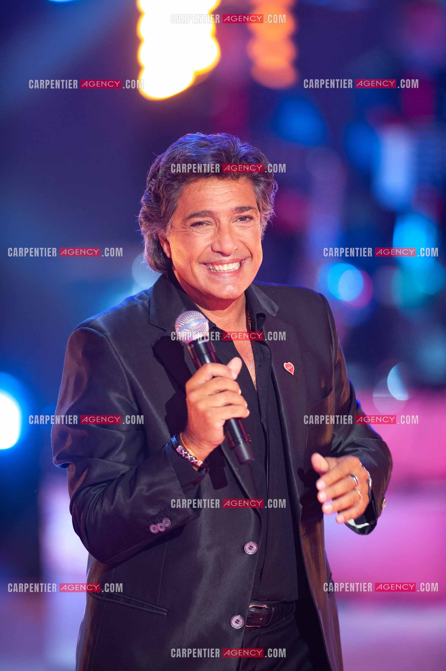 Le chanteur Frédéric François lors du Télé Vie à Bruxelles en Belgique le 07 mai 2011.