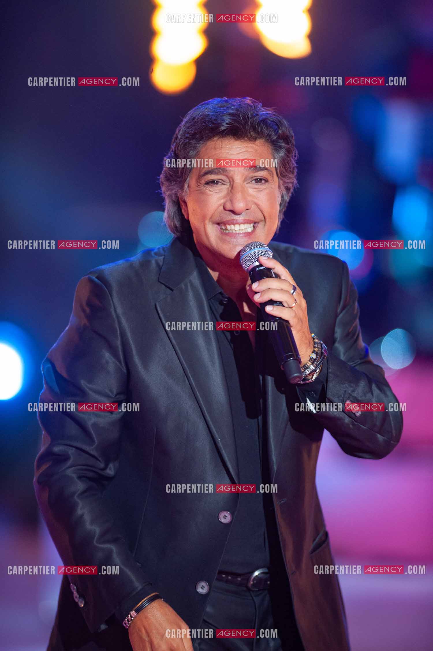 Le chanteur Frédéric François lors du Télé Vie à Bruxelles en Belgique le 07 mai 2011.