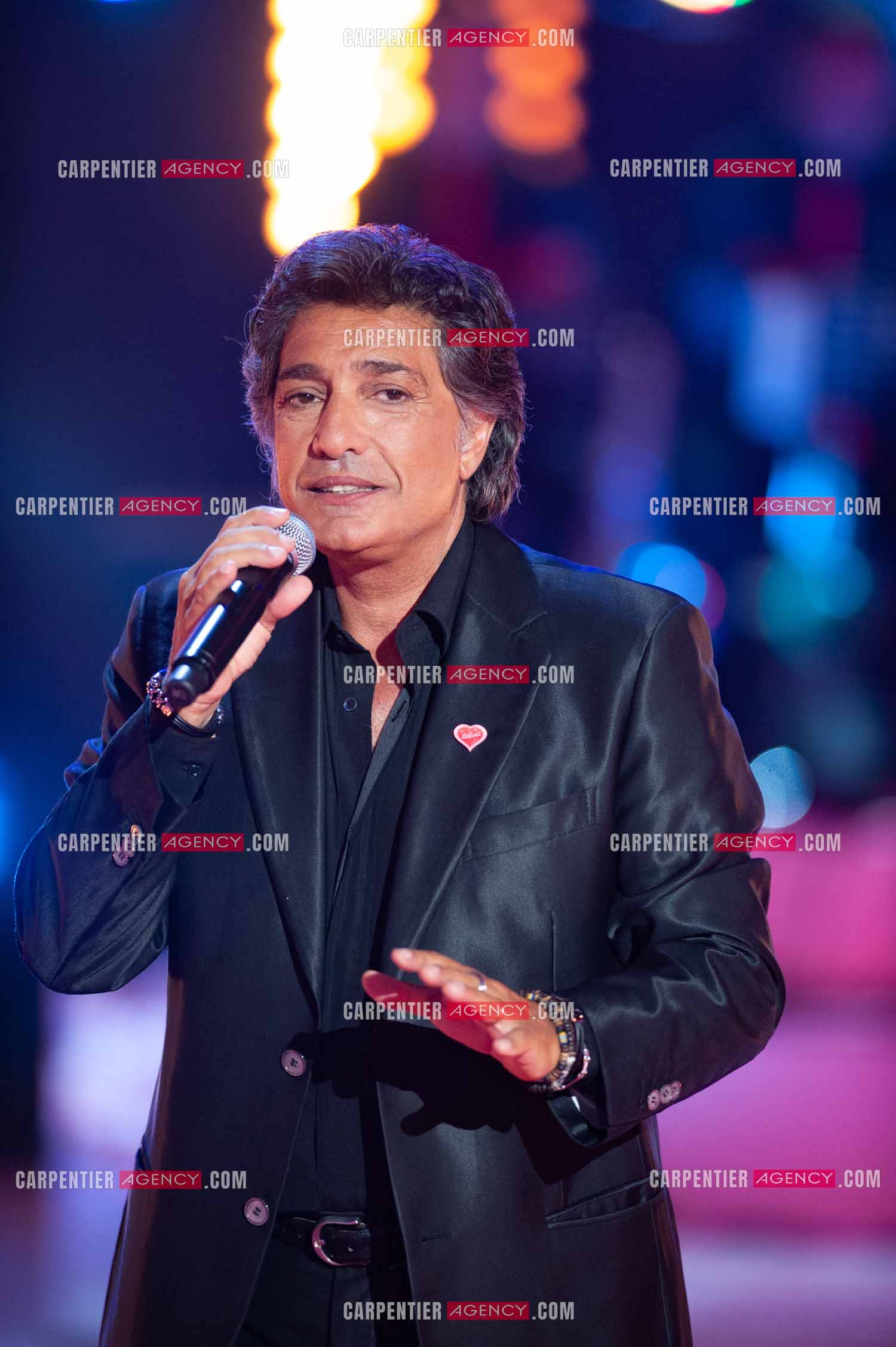 Le chanteur Frédéric François lors du Télé Vie à Bruxelles en Belgique le 07 mai 2011.