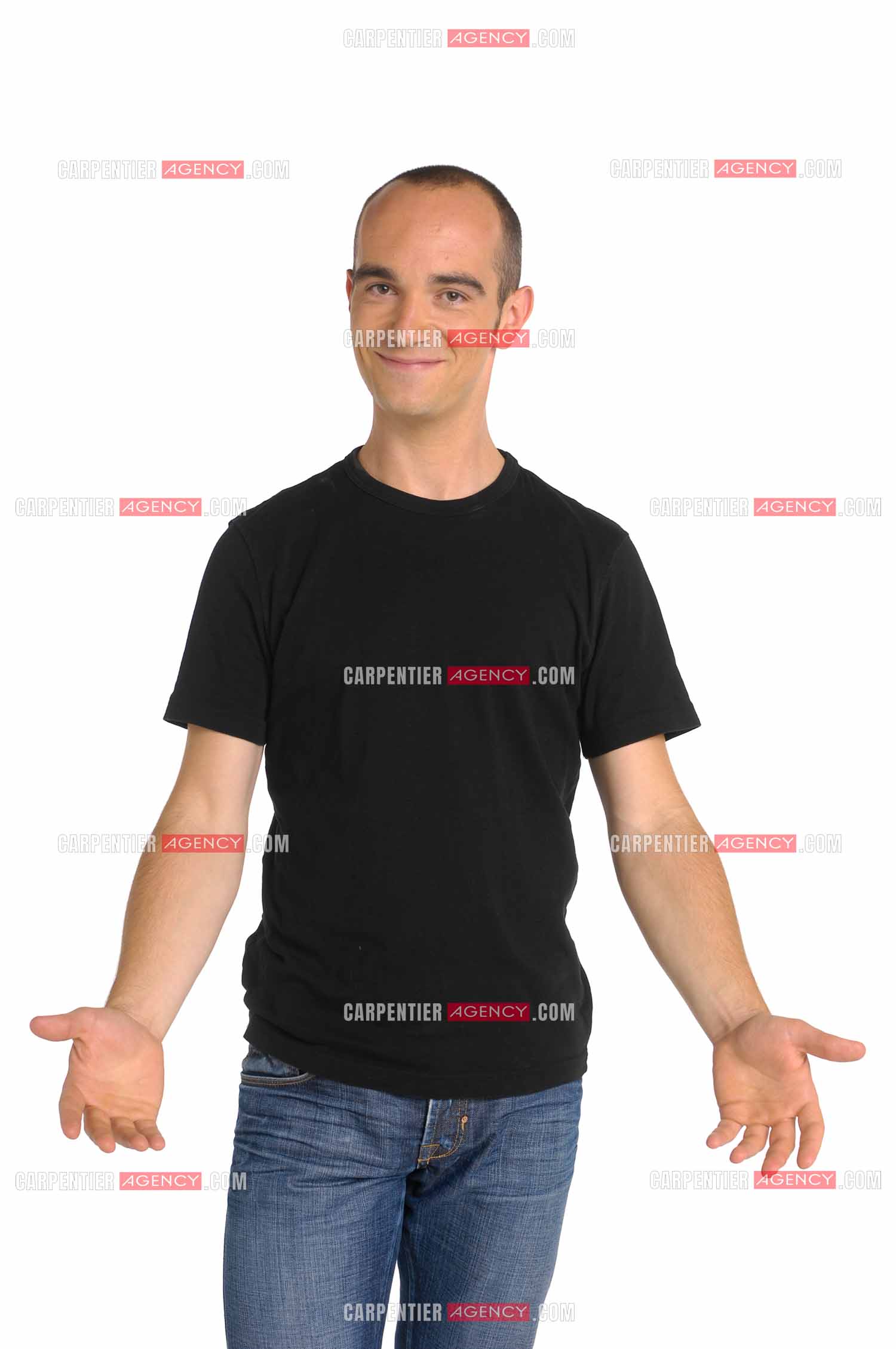 Le chanteur Guillaume Adelbert. ( Exclusif )