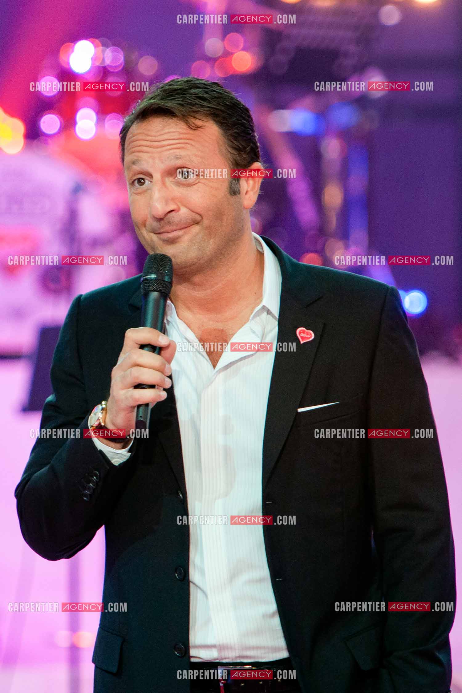 L'animateur Jacques Essebag dit Arthur lors du Télé Vie à Bruxelles en Belgique le 07 mai 2011.