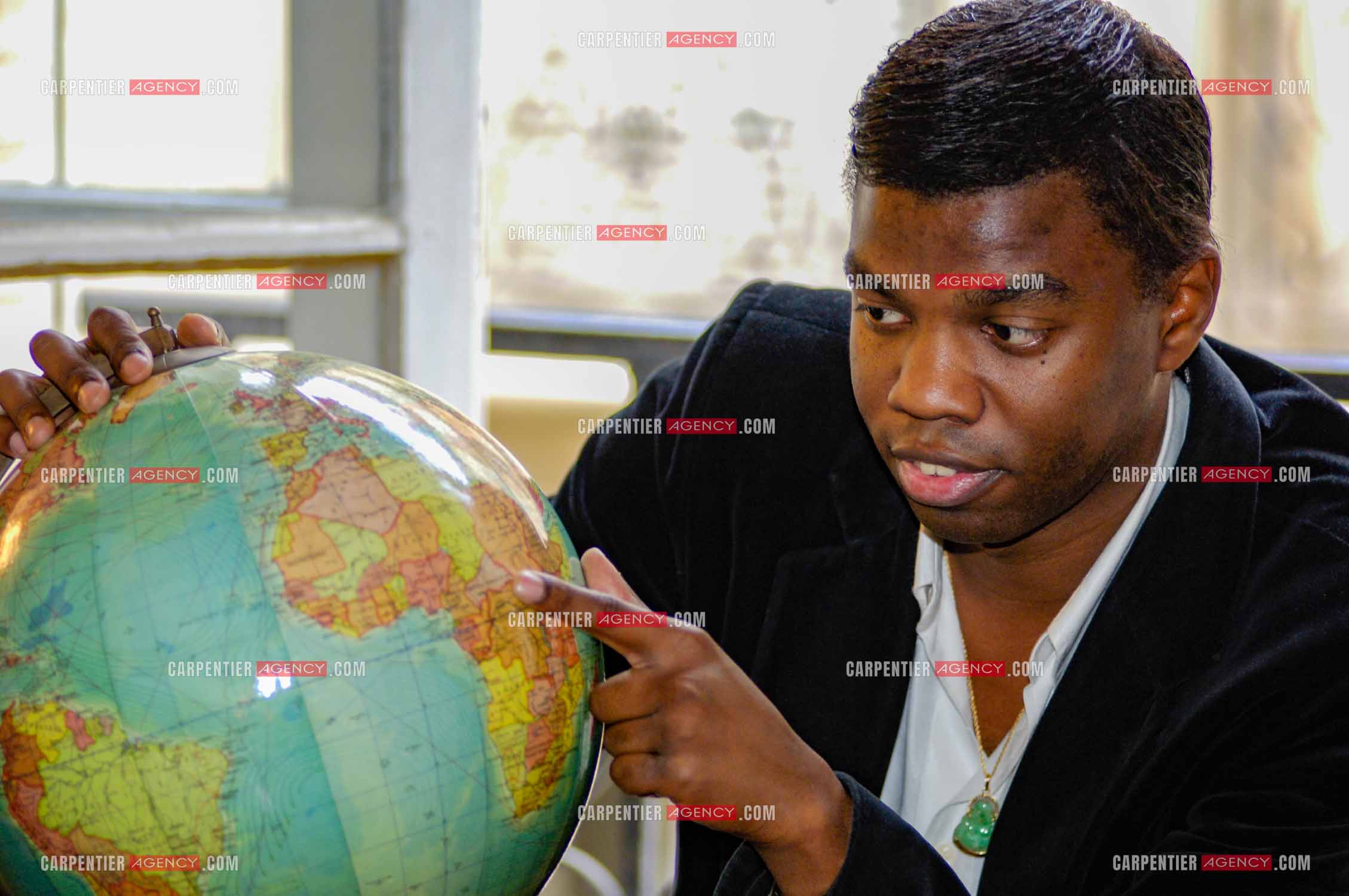 Jean-Barthélémy Bokassa, petit fils de l'empereur Bokassa Ier. Ici, dans son appartement parisien.  ( Exclusif )