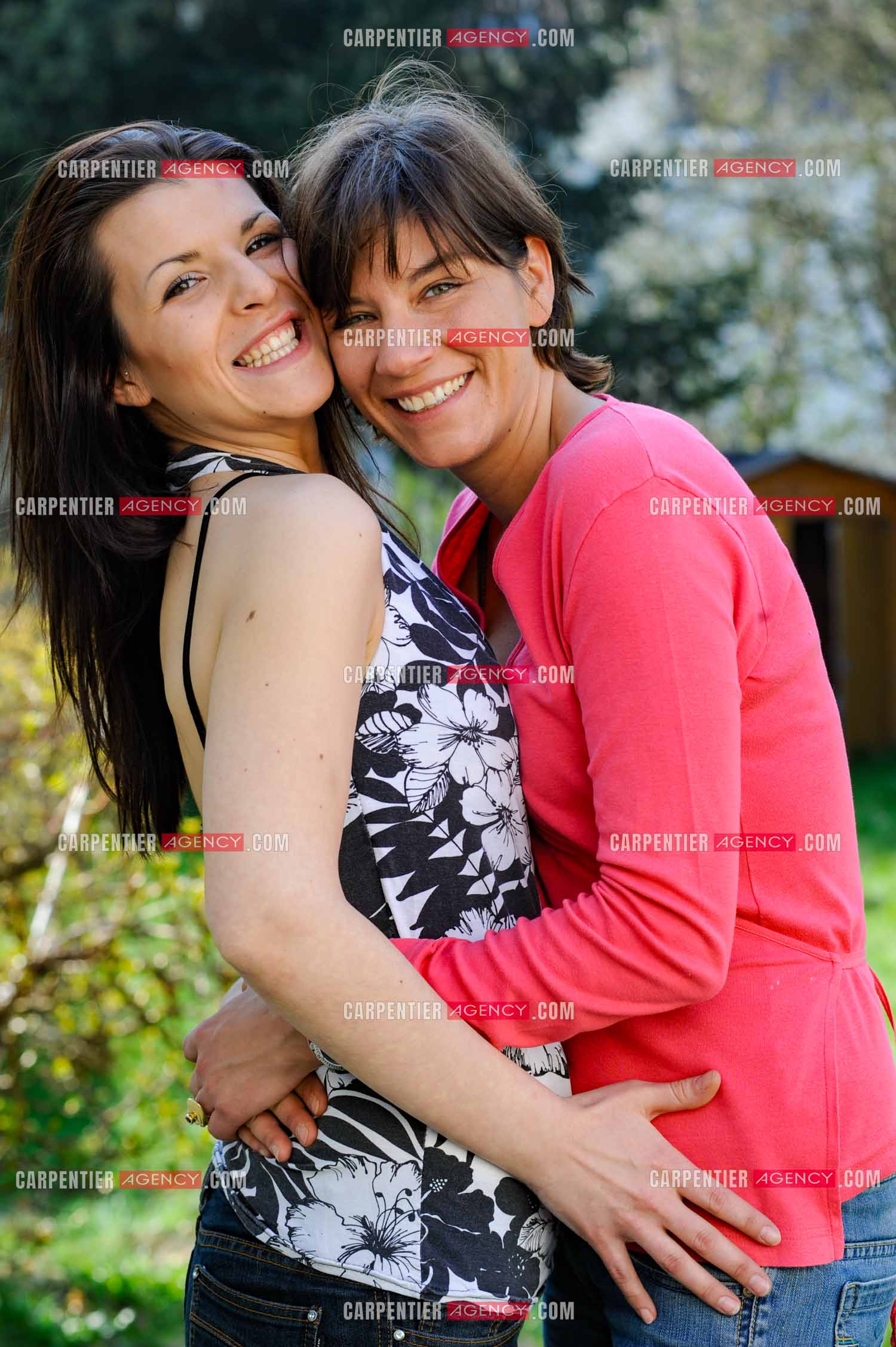 Nathalie Breckmans (Saison 2 Secret Story) et sa compagne.  ( Exclusif )