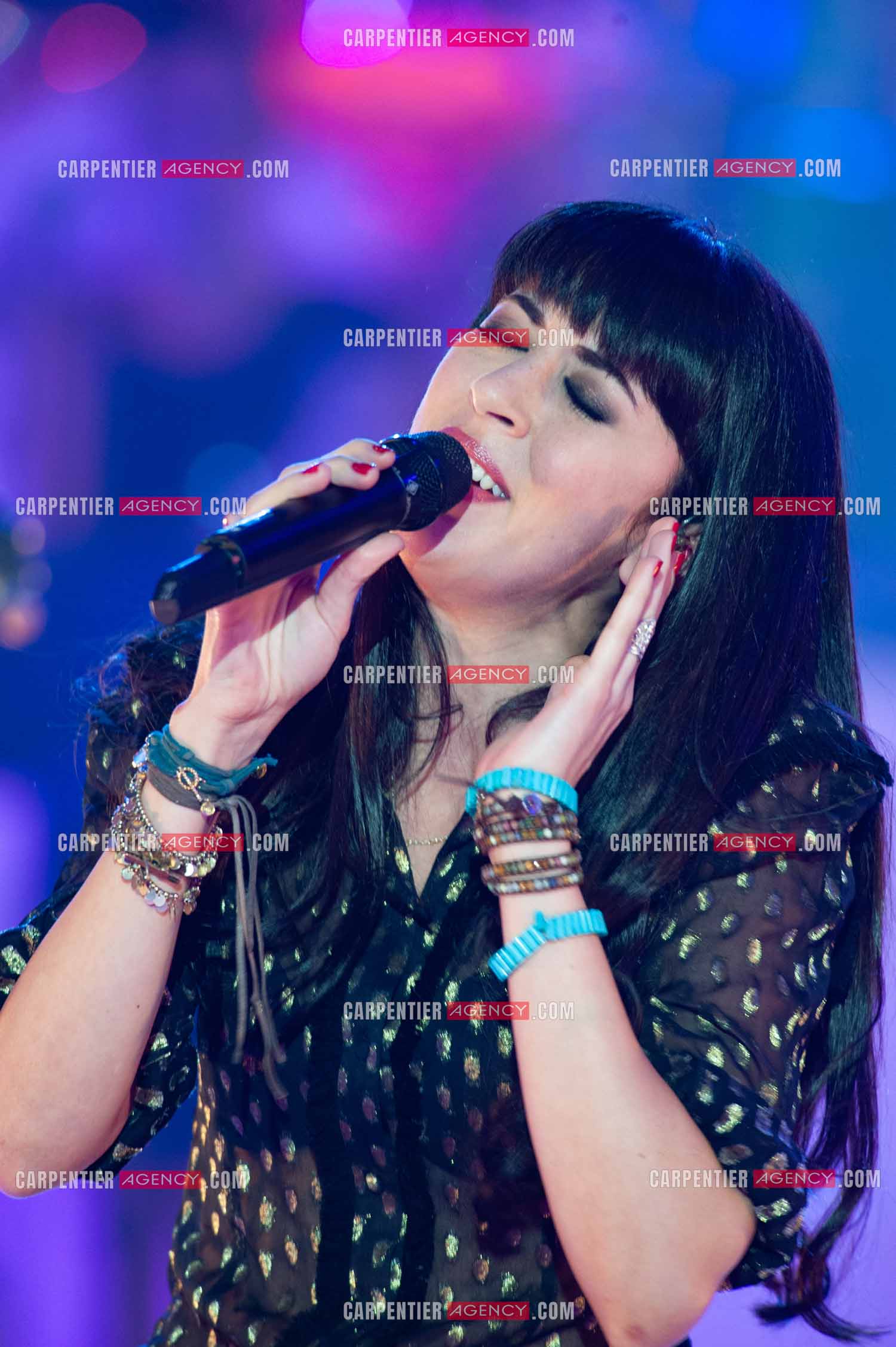 La chanteuse Nolwenn Leroy lors du Télé Vie à Bruxelles en Belgique le 07 mai 2011.