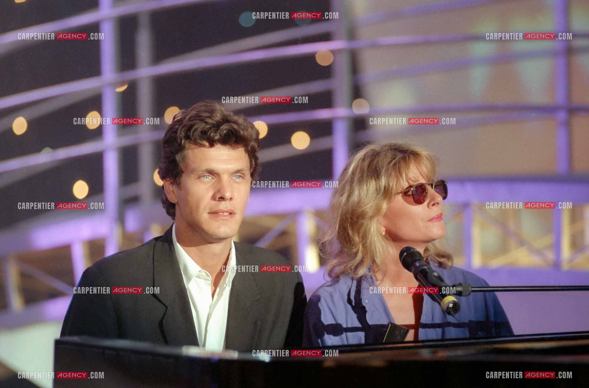Enregistrement de l'émission “ Si on chantait “ et diffusée  sur TF1. Invités de l'émission, le chanteur Marc Lavoine en duo avec la chanteuse Véronique Sanson.( Exclusif )