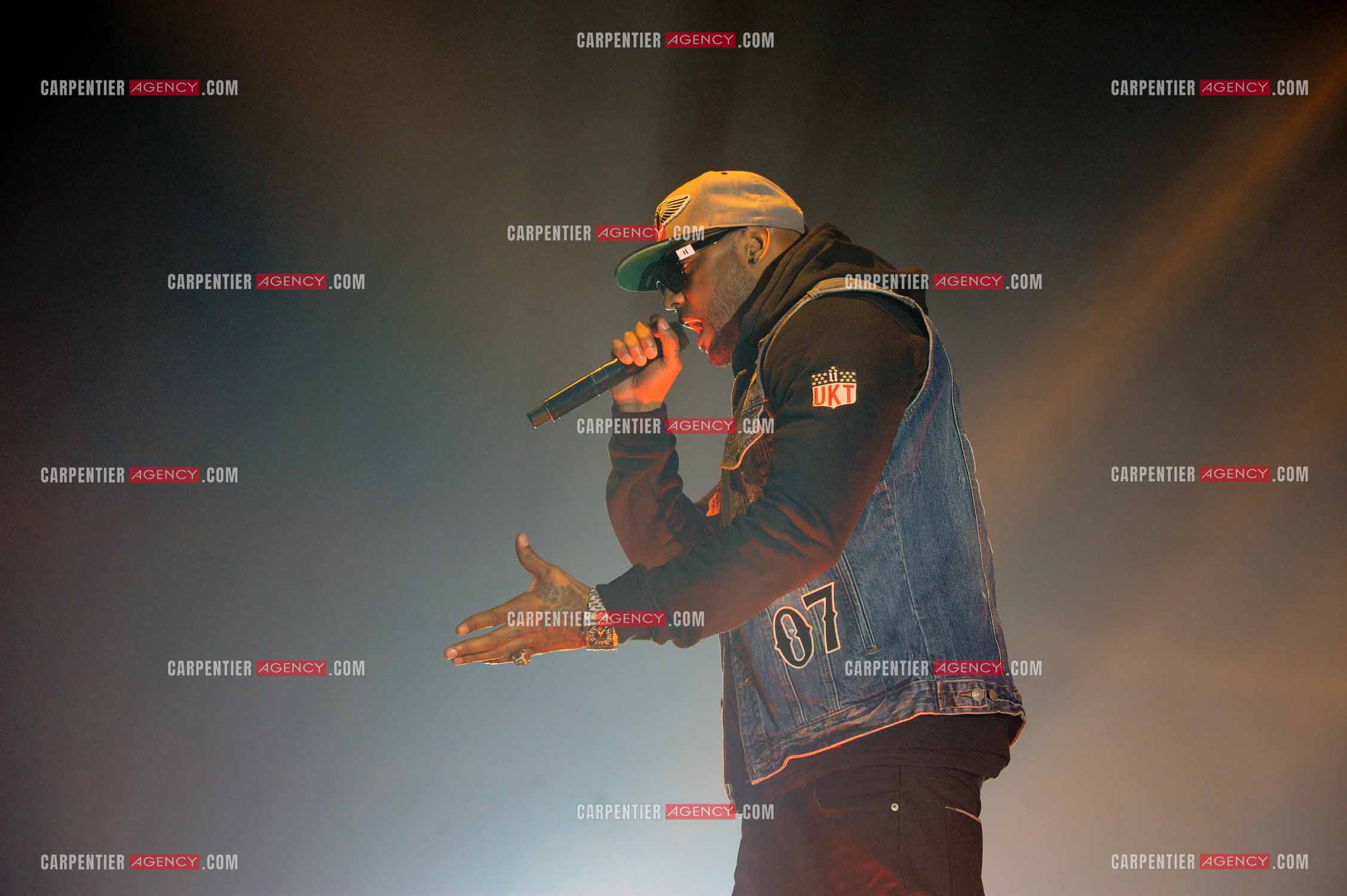 Le rappeur Élie Yaffa, dit Booba en concert au Zénith de Paris en 2007. ( Exclusif )