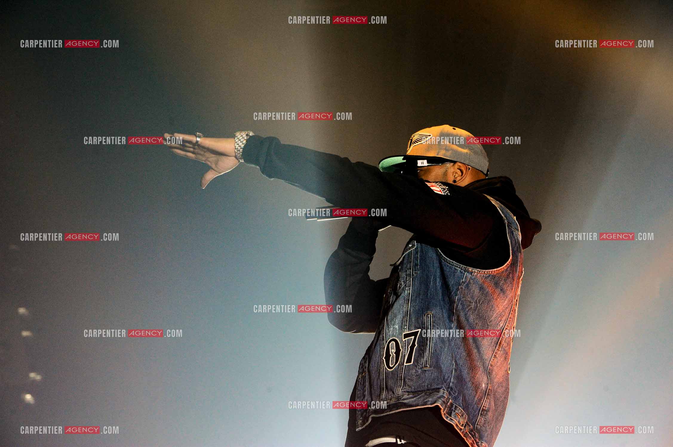 Le rappeur Élie Yaffa, dit Booba en concert au Zénith de Paris en 2007. ( Exclusif )