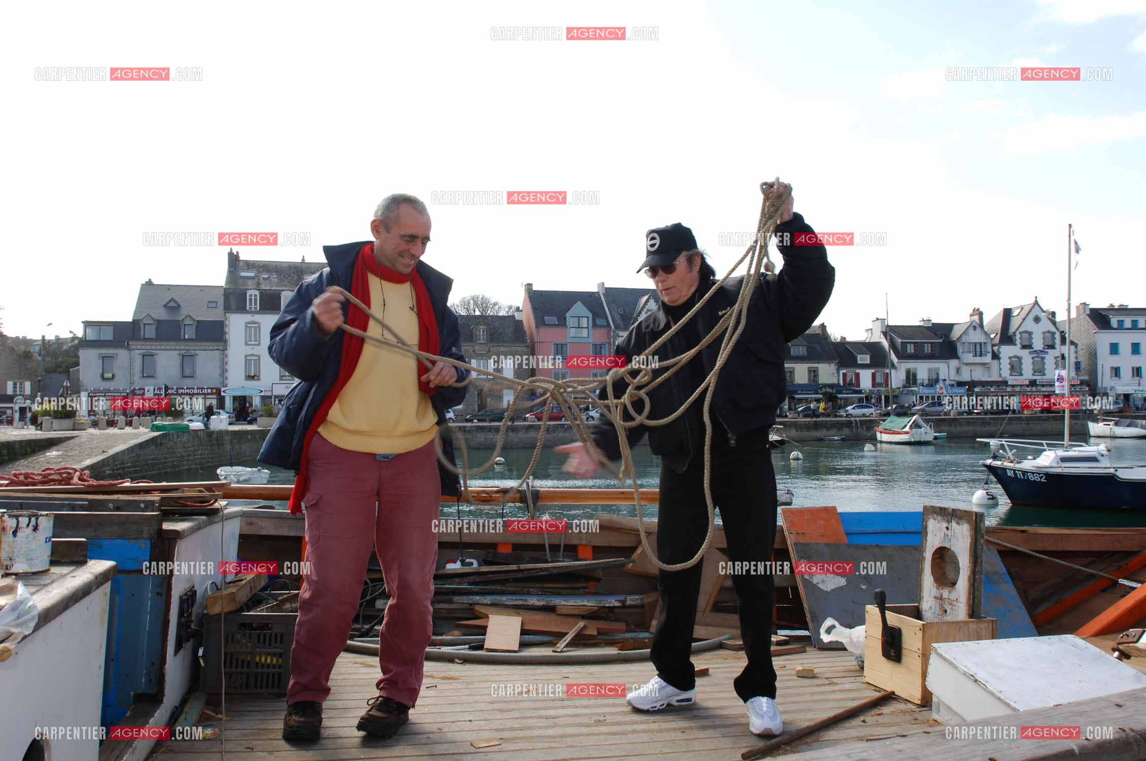 Alain Barrière sur le port de la Trinité sur Mer.  ( Exclusif )
