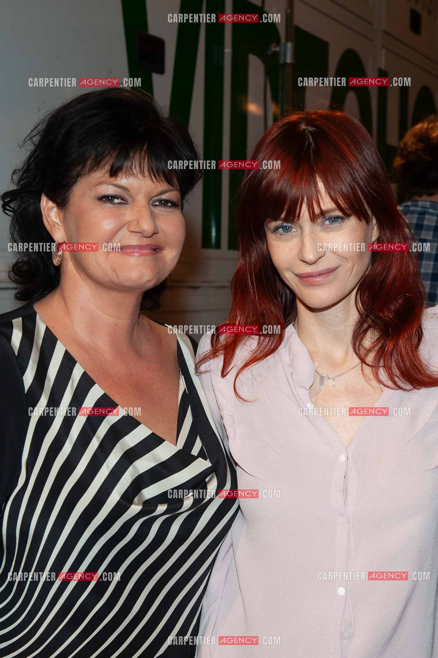 les chanteuses Maurane et Axelle Red lors du Télé Vie à Bruxelles en Belgique le 07 mai 2011.