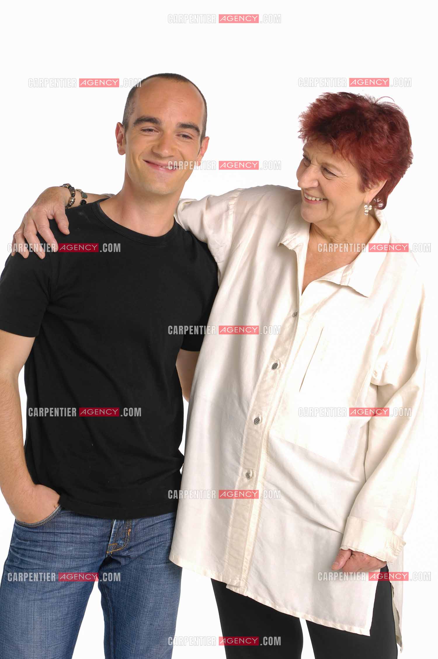 La chanteusenAnne Sylvestre et Adelbert Guillaume. ( Exclusif )