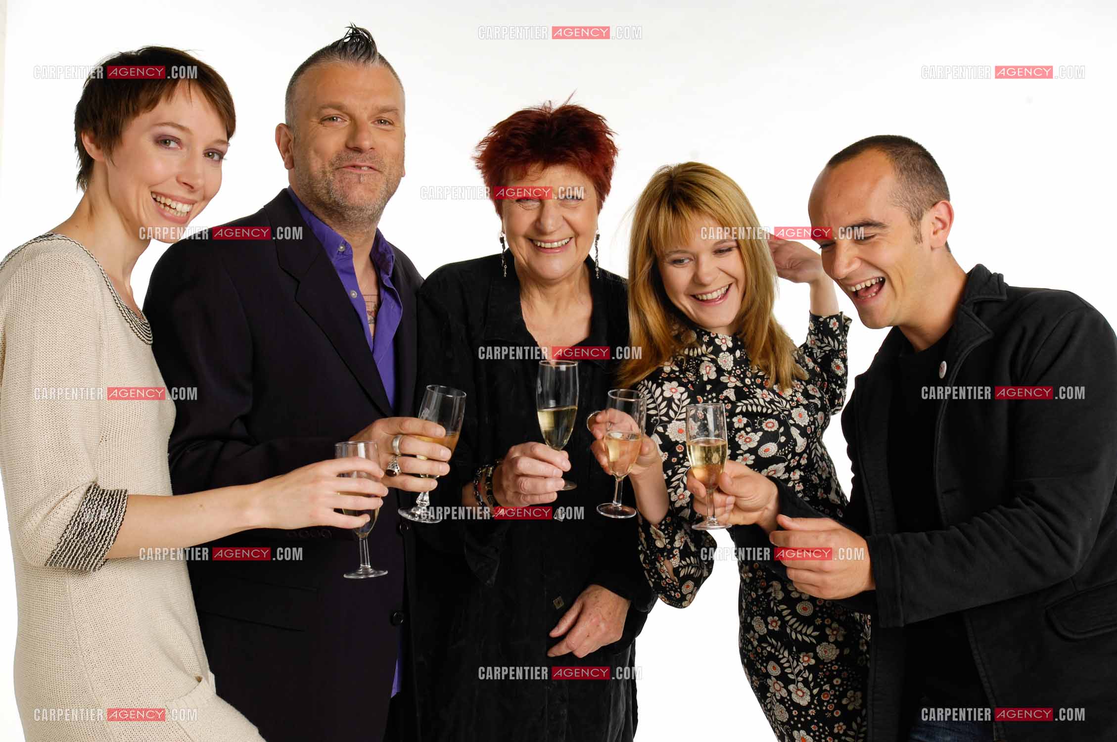 La chanteuse Anne Sylvestre  et sa troupe " Génération Sylvestre " avec Sansévérino, Guillaume Adelbert, Agnès Bihl, et Jeanne Cherhal. ( Exclusif )