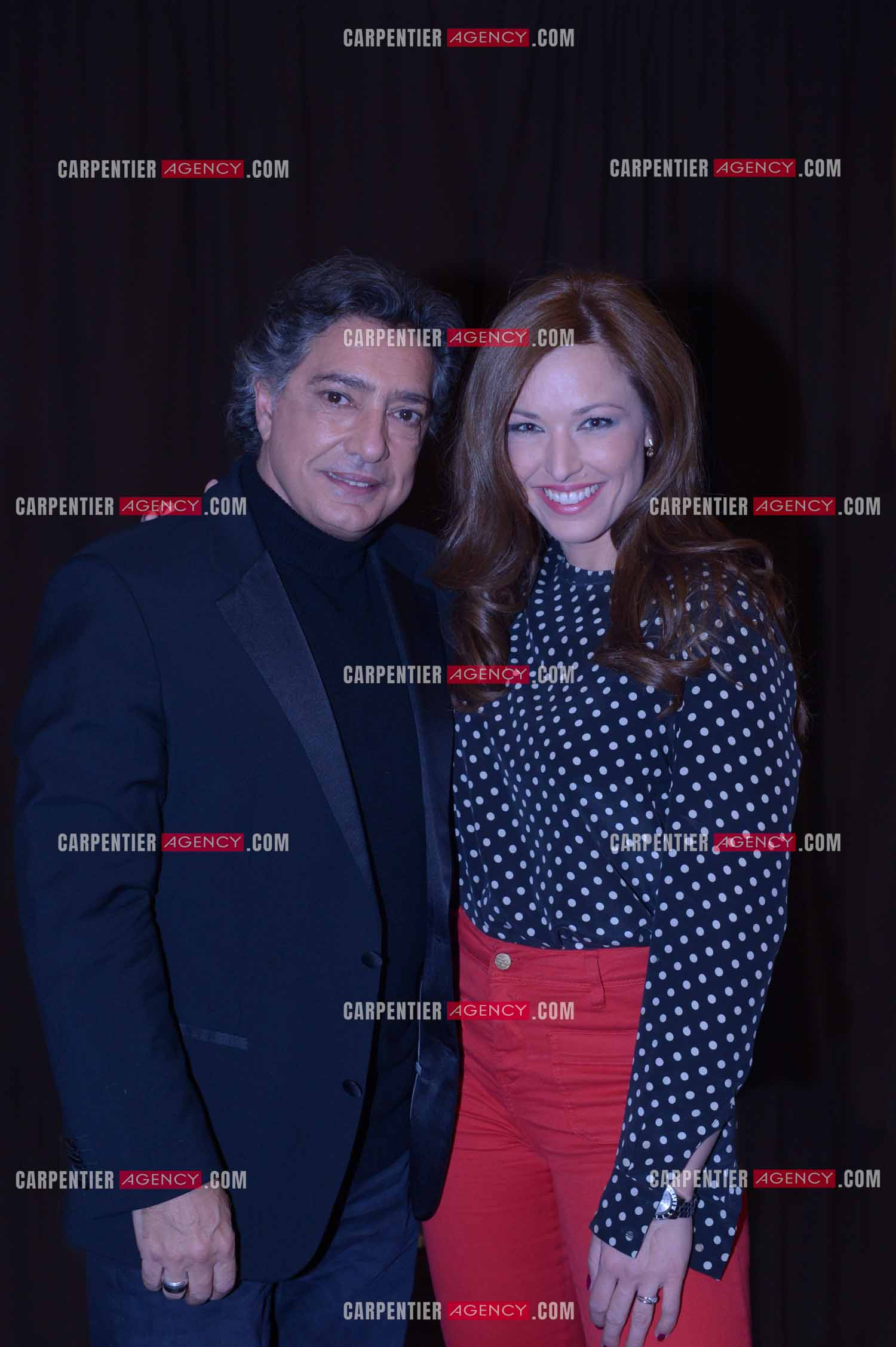 La chanteuse Natasha St Pier reçoit dans son émission “ CHABADA “ le chanteur Frédéric François.  ( Exclusif )