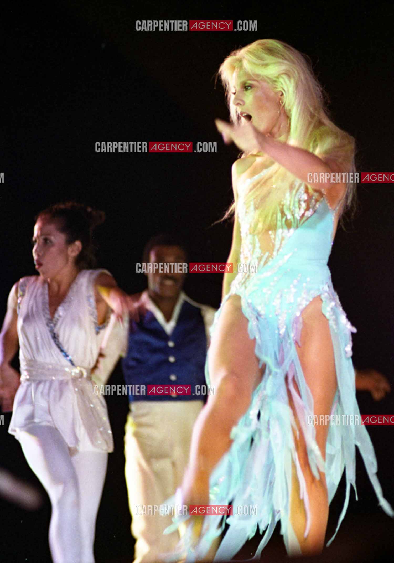 La chanteuse Sylvie Vartan en concert à Vienne en 1977.