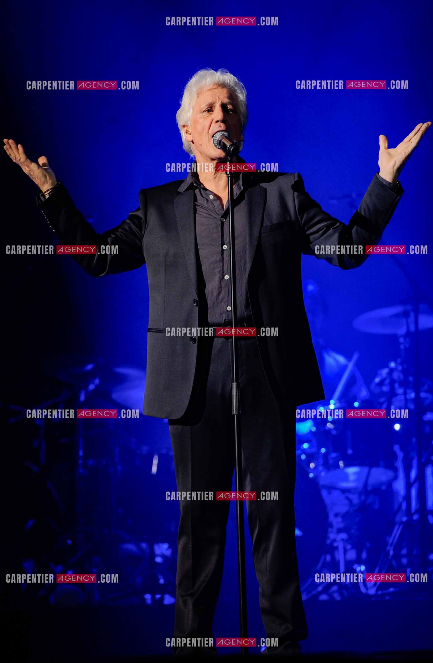 Le chanteur Gérard Lenorman en concert au Grand Rex à Paris.  ( Exclusif )