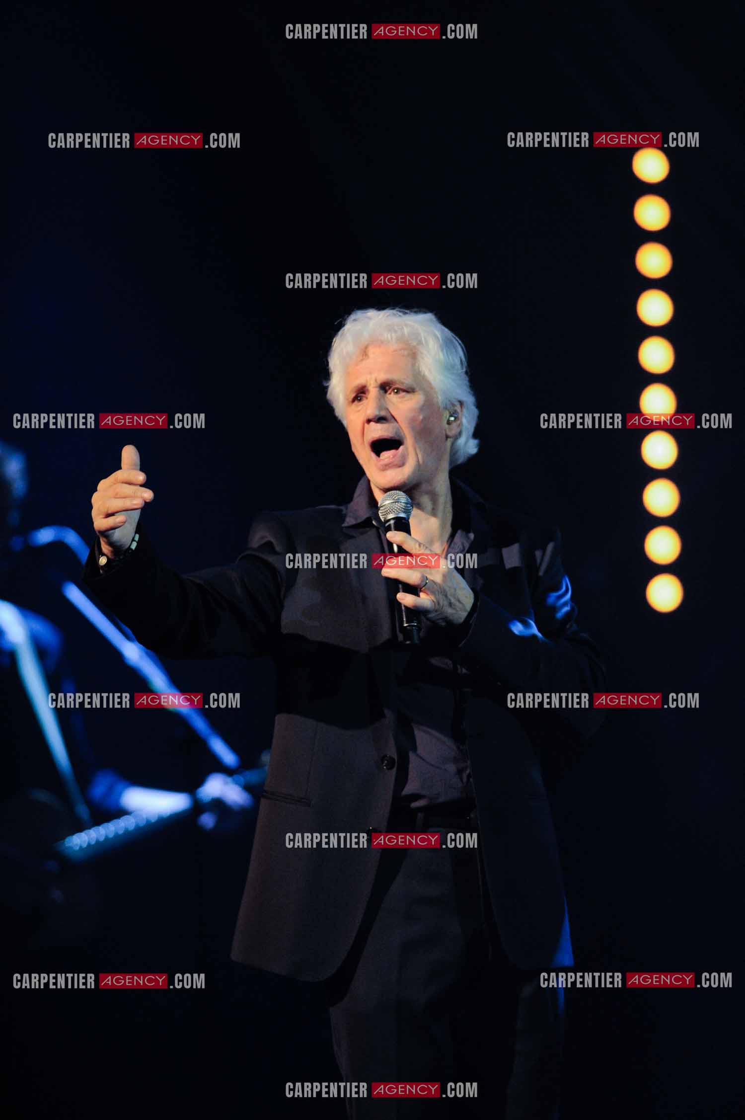 Le chanteur Gérard Lenorman en concert au Grand Rex à Paris.  ( Exclusif )