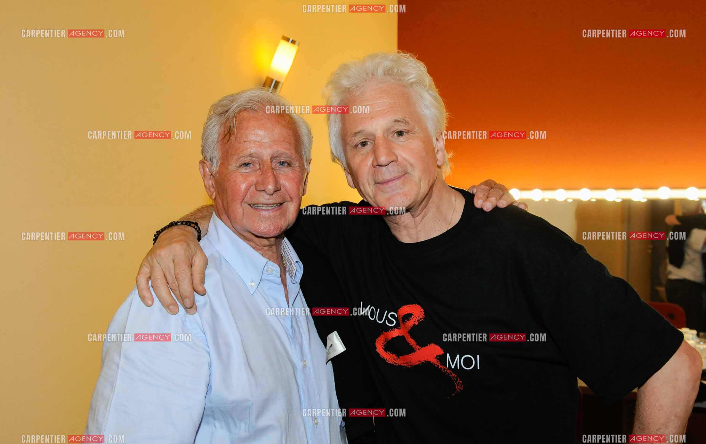 L'ancien sélectionneur de l'équipe de France de football Michel Hidalgo venu saluer son ami Gérard Lenorman dans sa loge après son concert de Aix en Provence en 2012.     ( Exclusif )