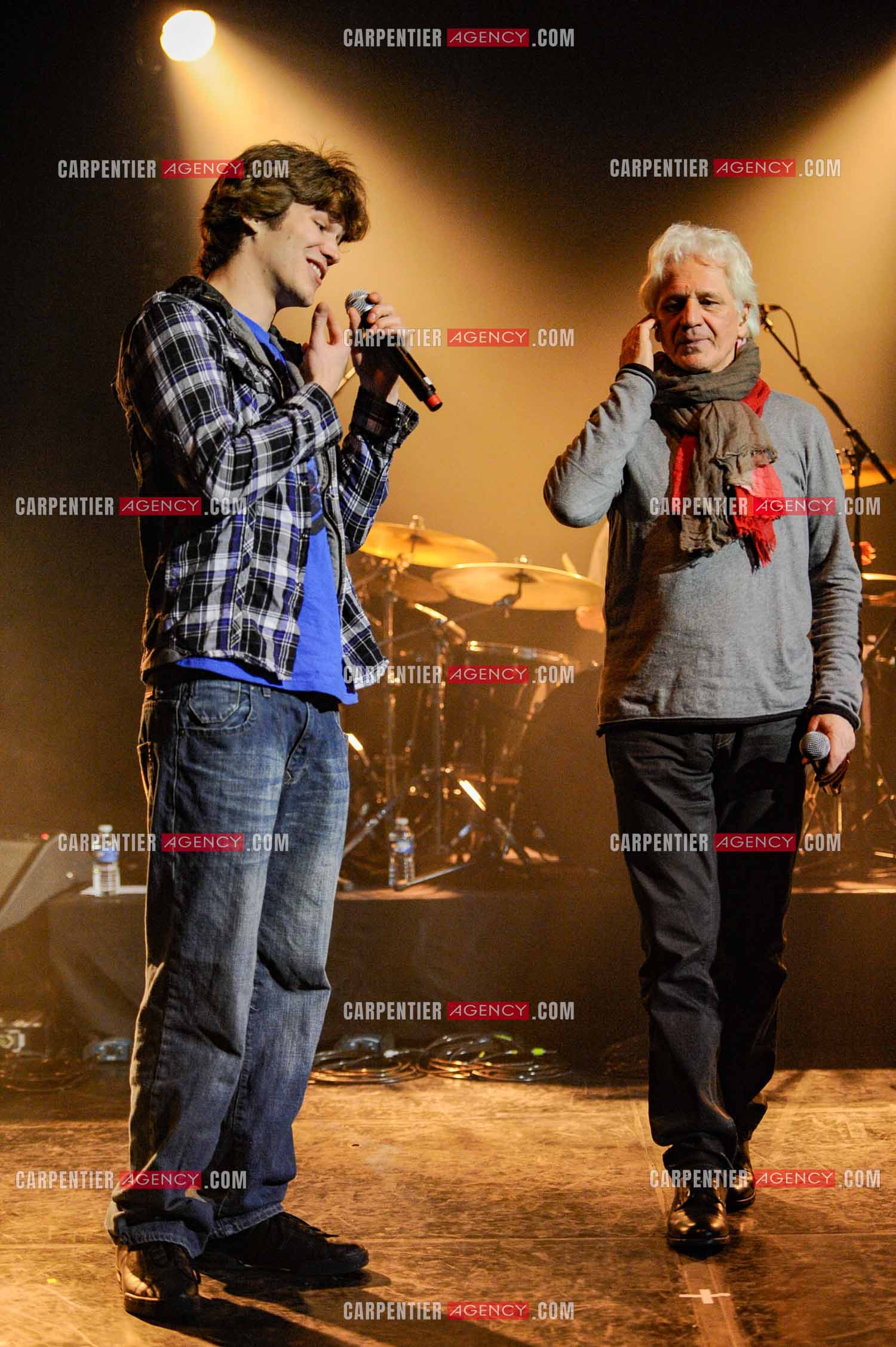 Le chanteur Gérard Lenorman en concert au Grand Rex à Paris. Lors des répétitions, Gérard Lenorman et Amaury Vassilli.  ( Exclusif )