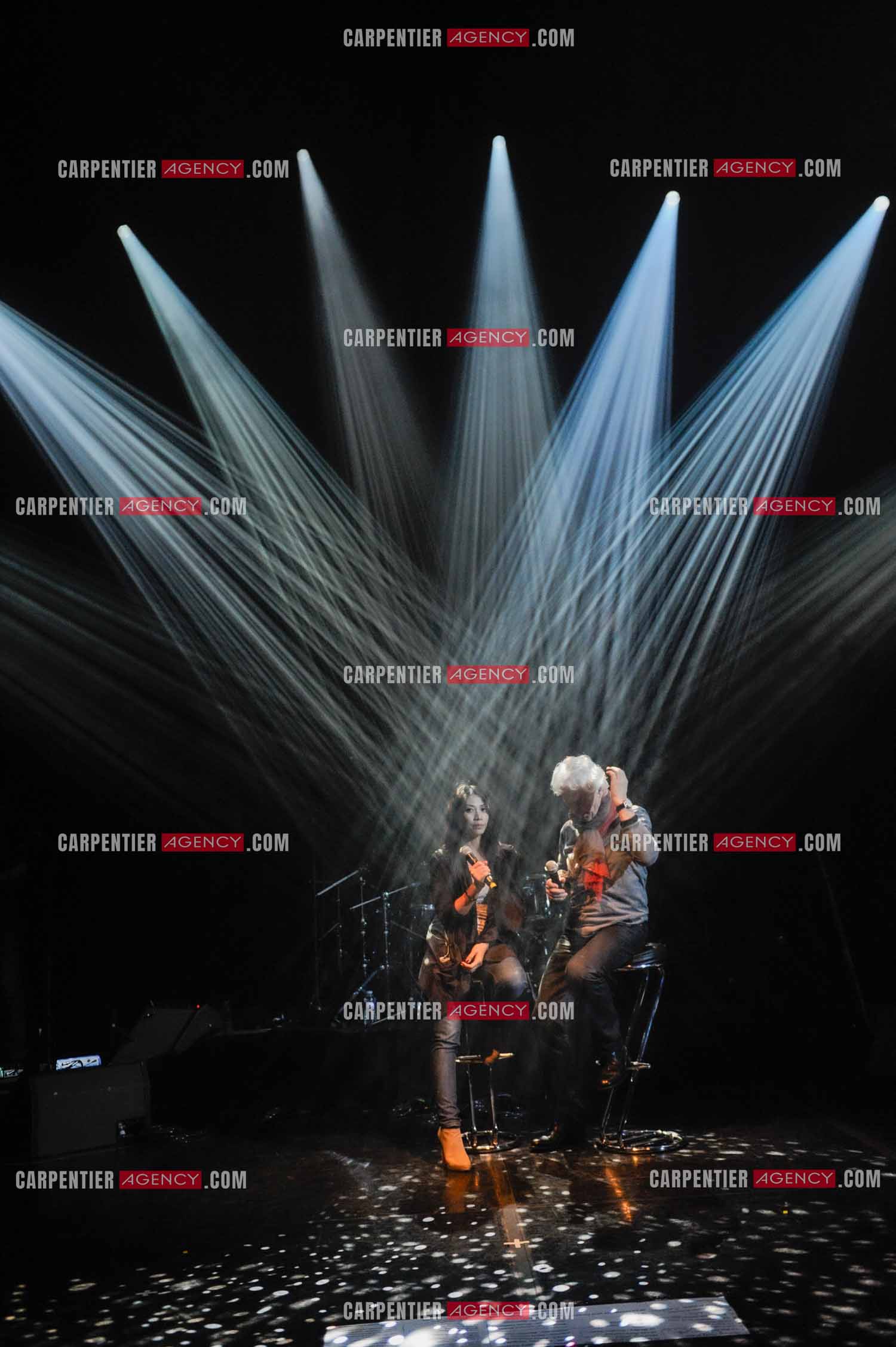 Le chanteur Gérard Lenorman en concert au Grand Rex à Paris. Lors des répétitions, Gérard Lenorman et la chanteuse Anggun.  ( Exclusif )