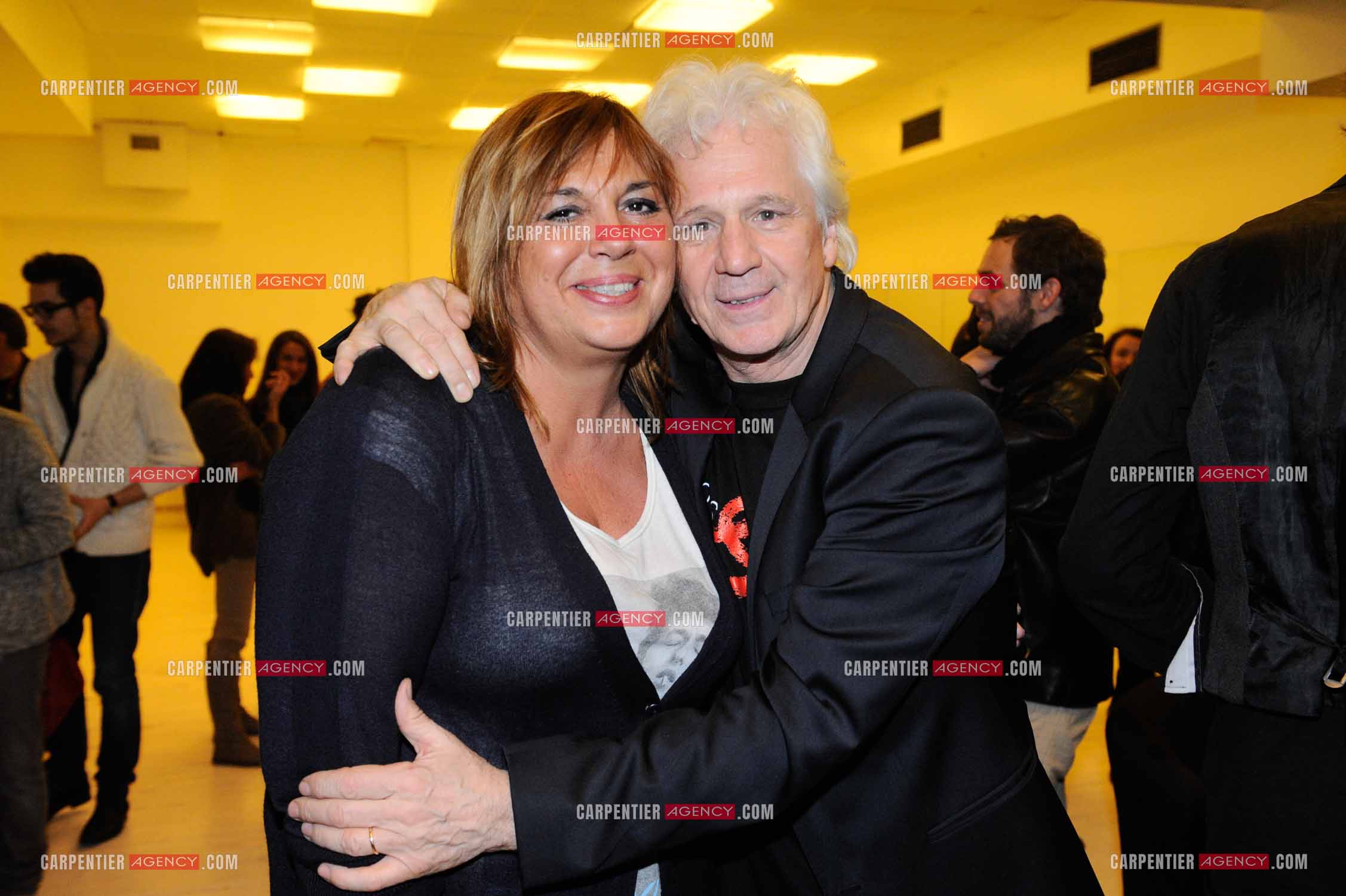 Le chanteur Gérard Lenorman en concert au Grand Rex à Paris. Dans les loges, Gérard Lenorman et Michèle Bernier.  ( Exclusif )